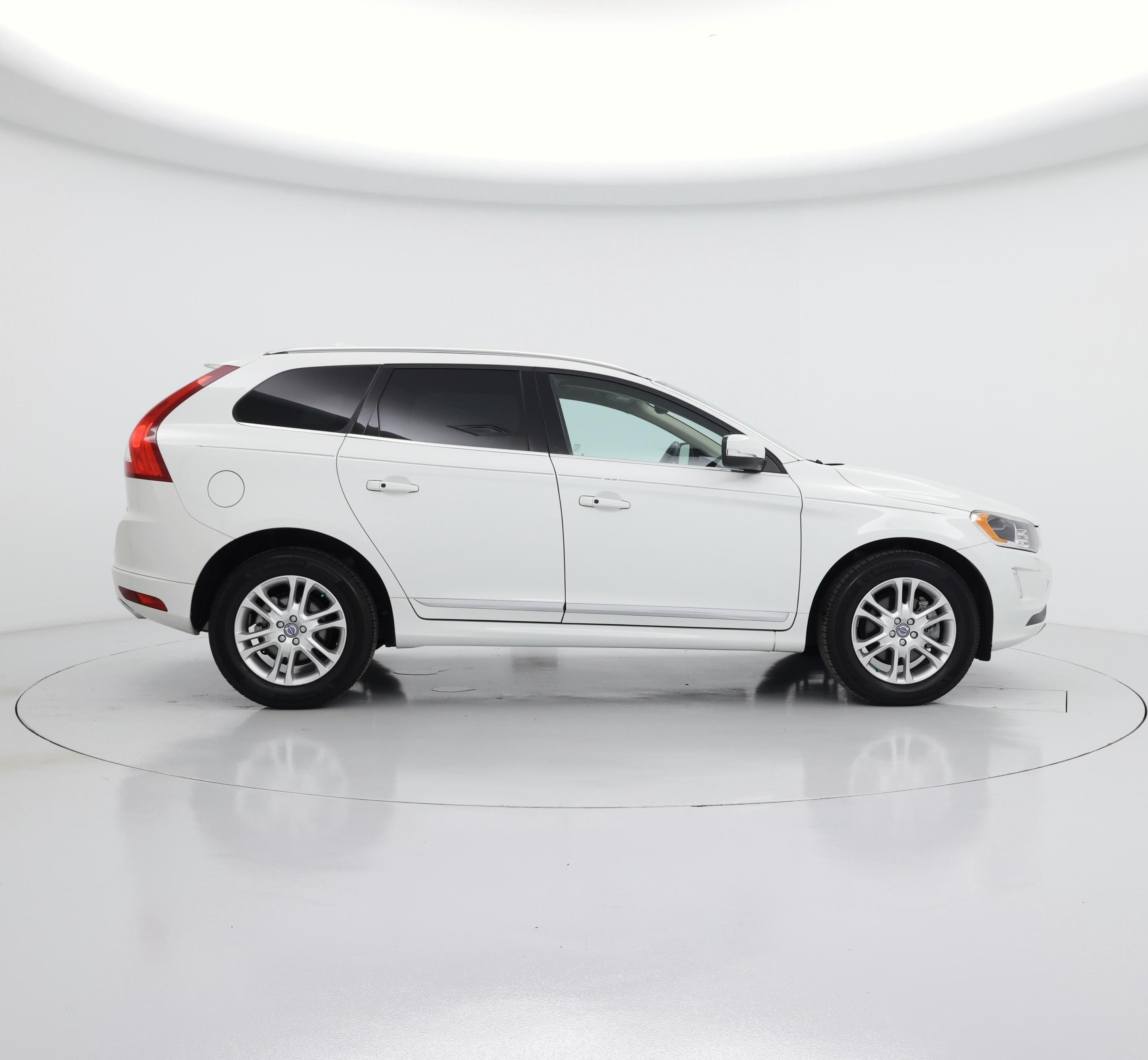 Thumbnail: 2016 Volvo XC60 - 7