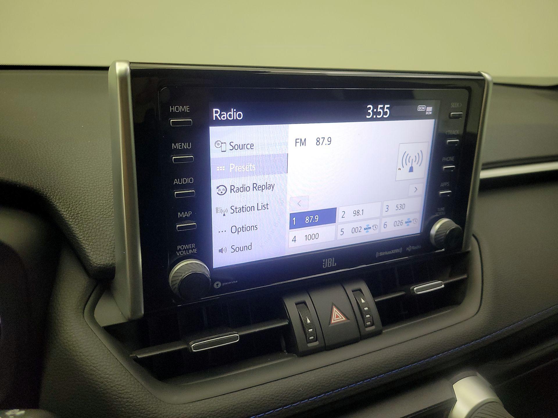 Thumbnail: 2021 Toyota RAV4 - 16