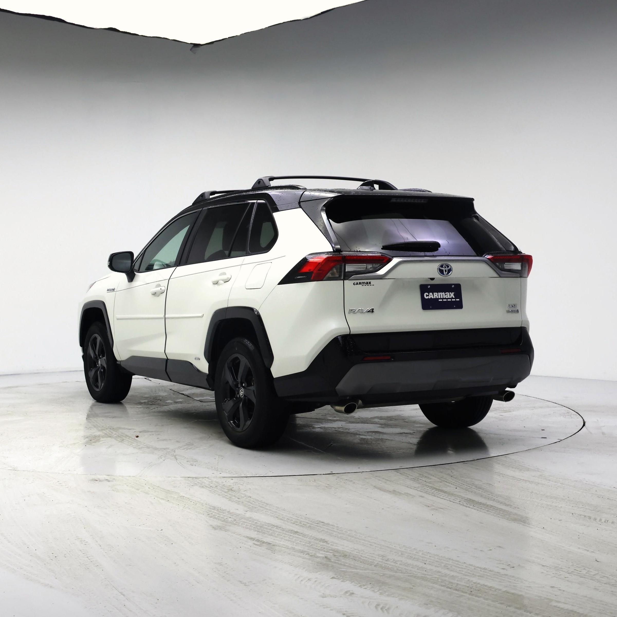 Thumbnail: 2021 Toyota RAV4 - 2