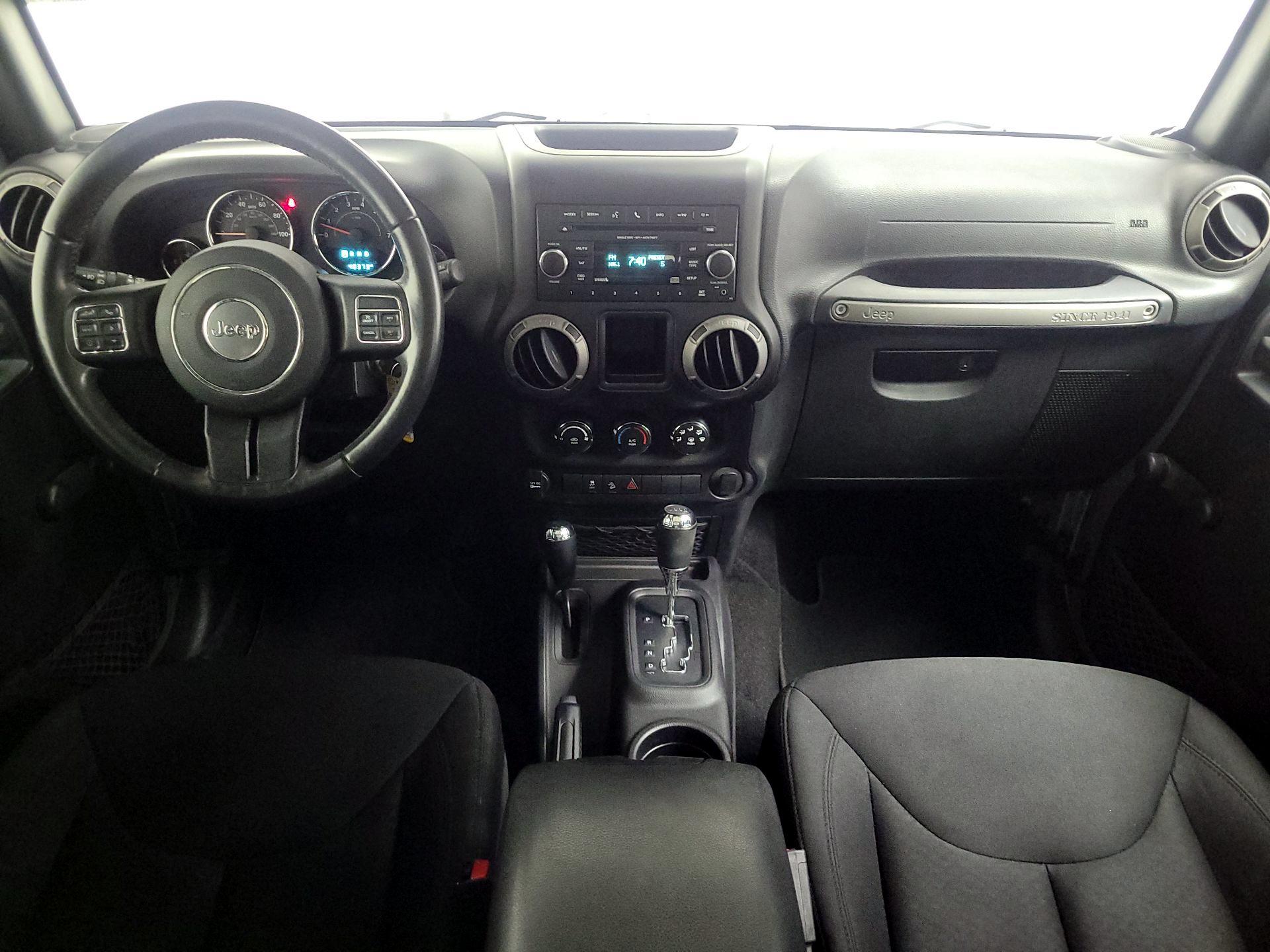 Thumbnail: 2016 Jeep Wrangler - 9