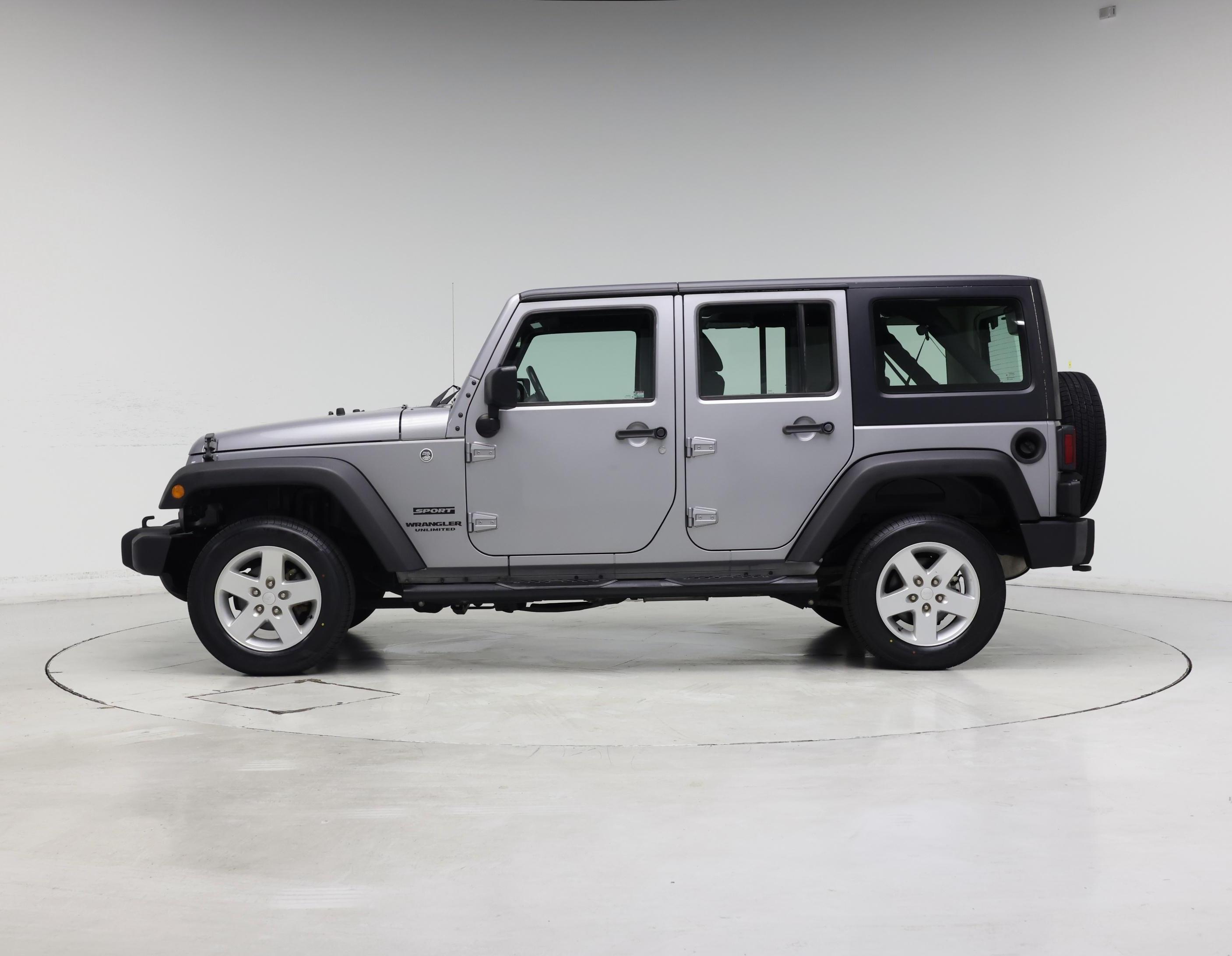 Thumbnail: 2016 Jeep Wrangler - 3