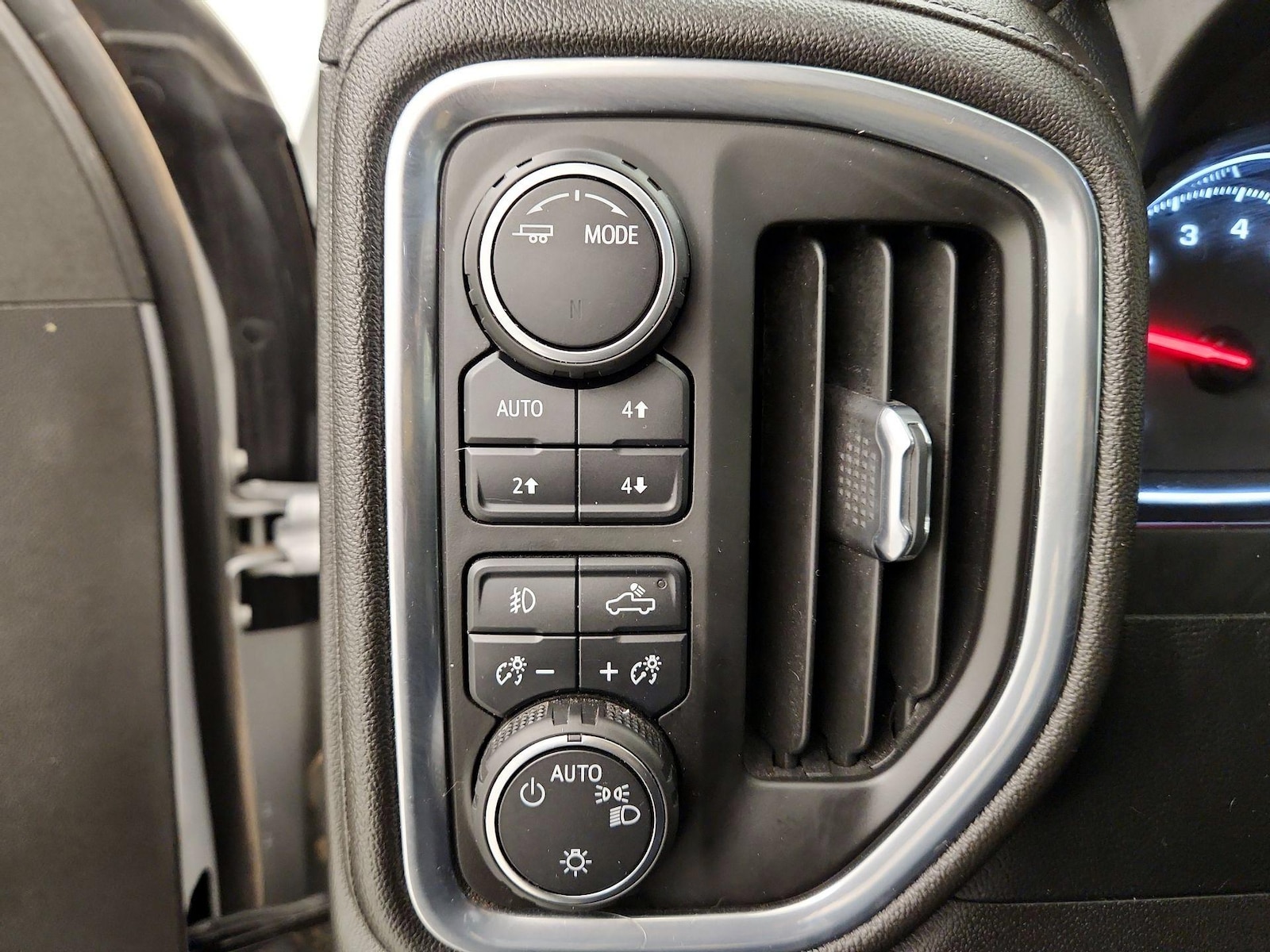 2022 Chevrolet Silverado 1500 Limited RST - Photo 14