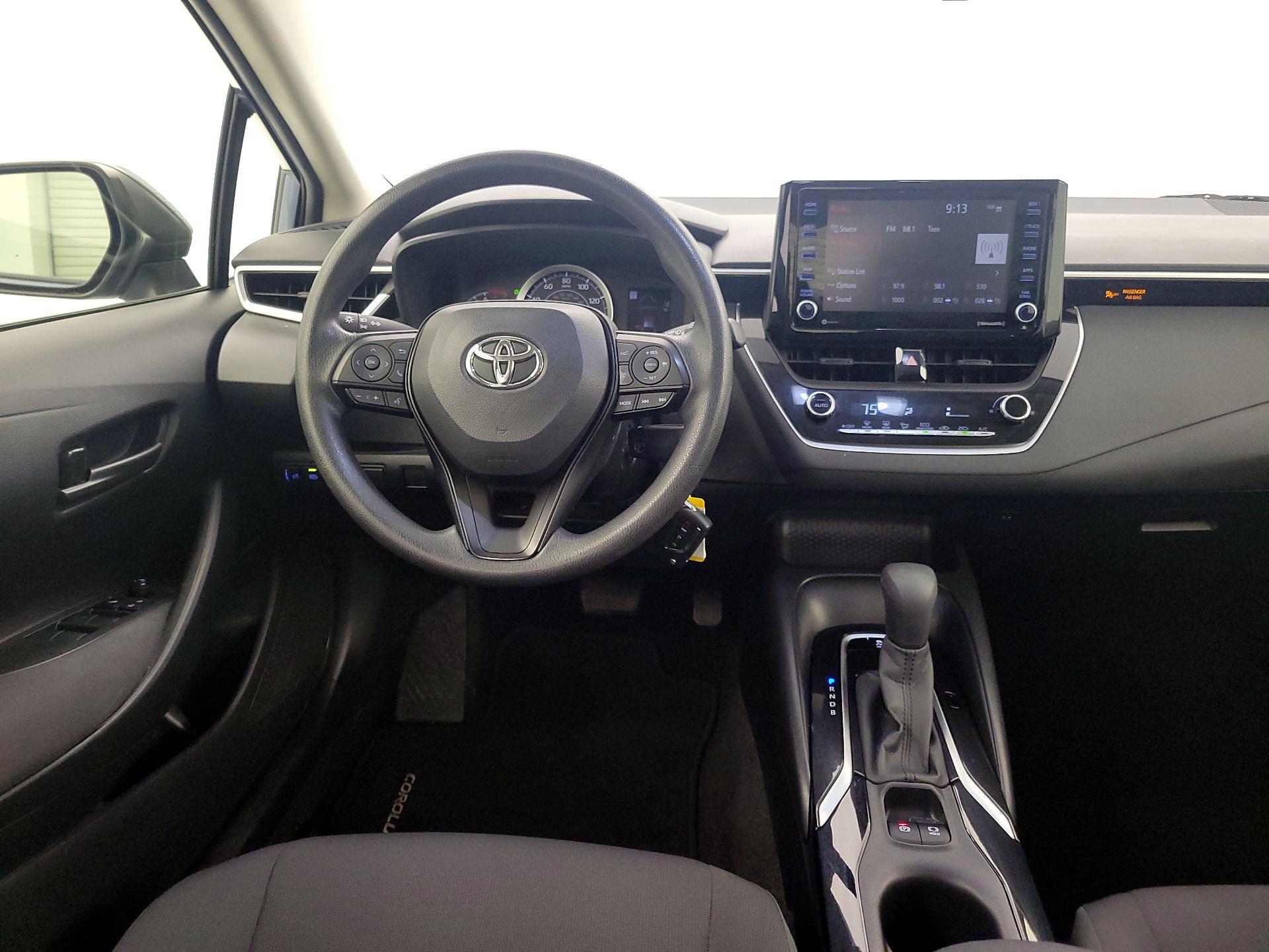 Thumbnail: 2022 Toyota Corolla - 10