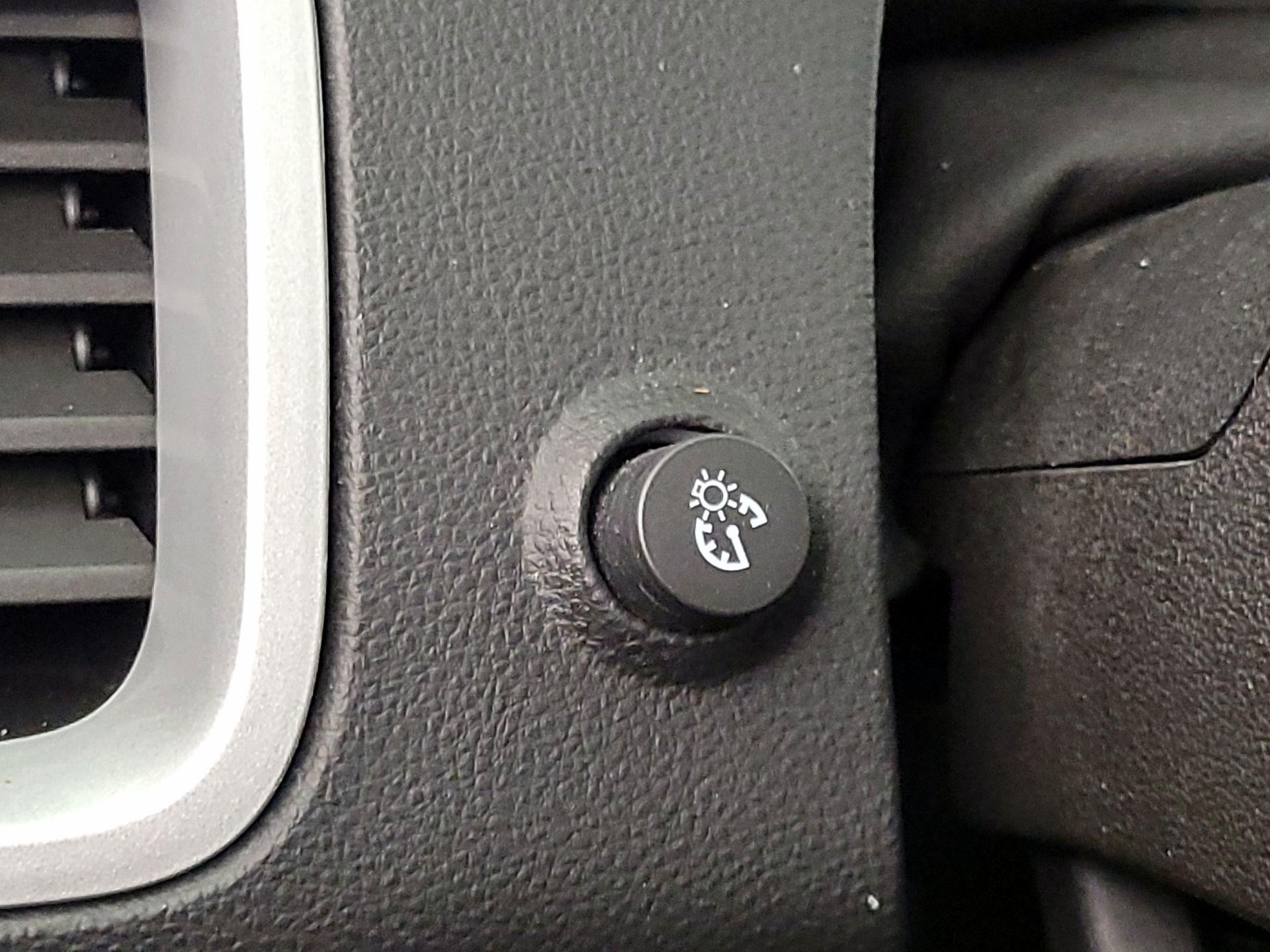 Thumbnail: 2015 Chevrolet Equinox - 13