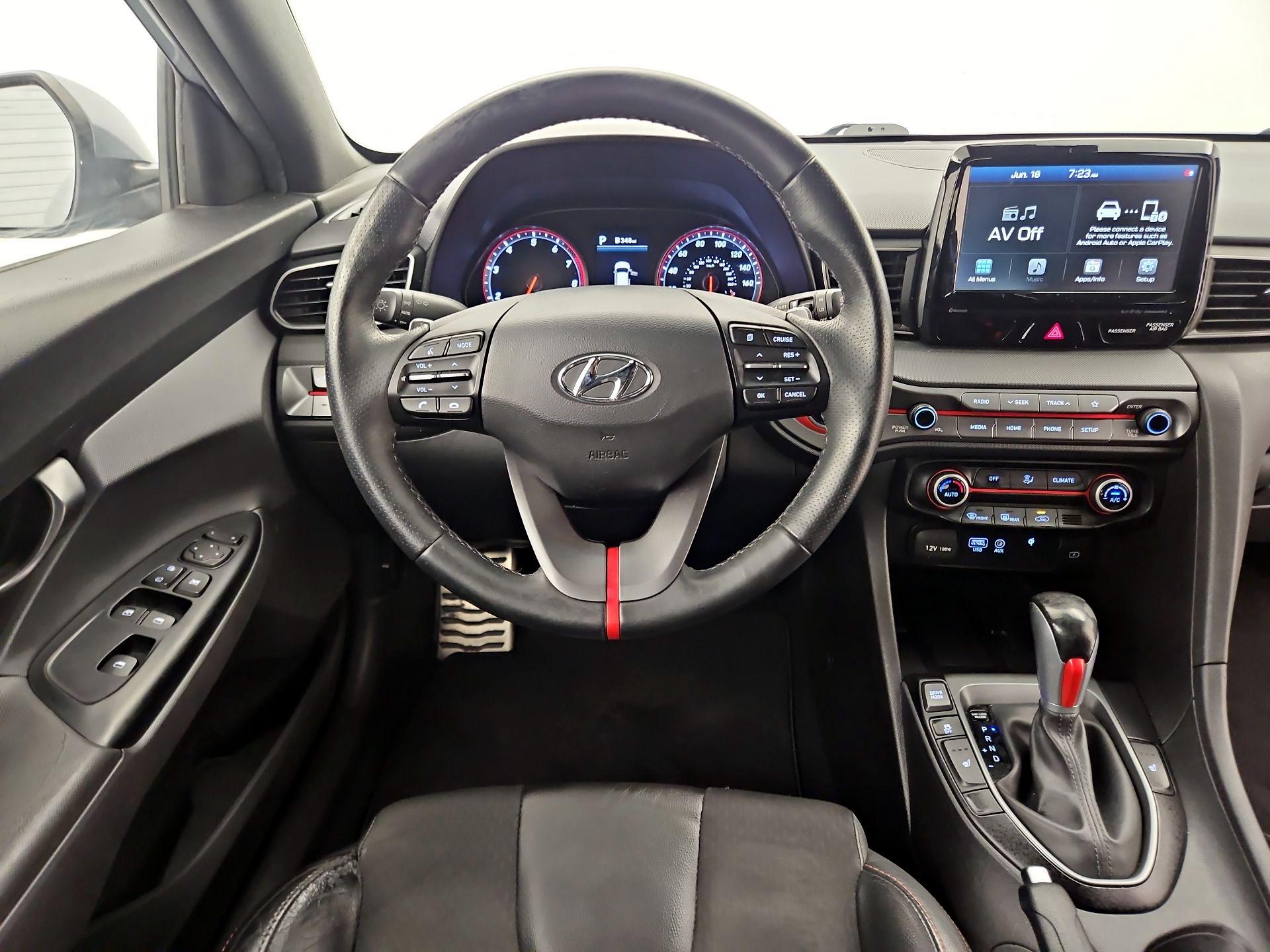 Thumbnail: 2020 Hyundai Veloster - 10