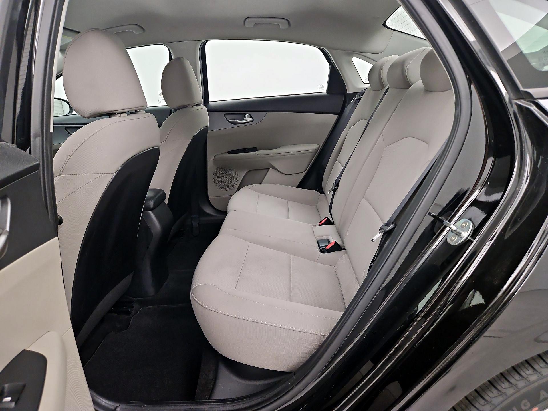 Thumbnail: 2020 Kia Forte - 19