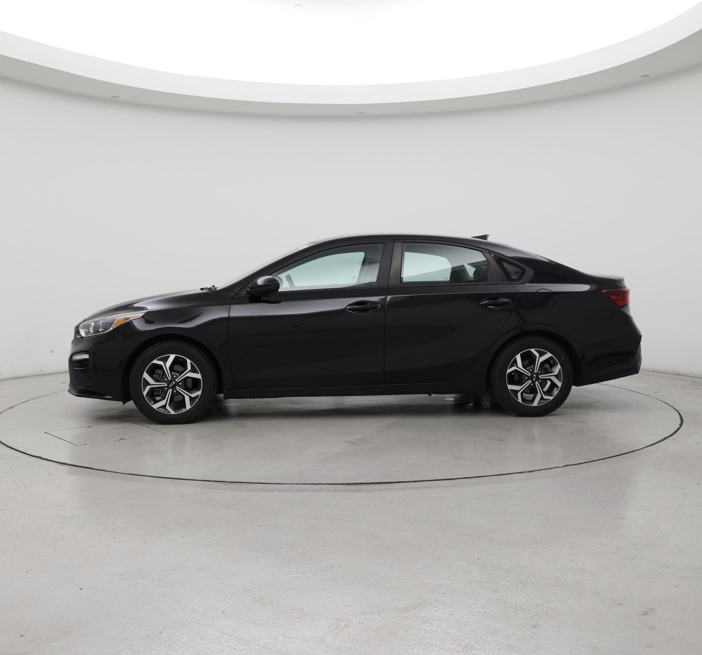 Thumbnail: 2020 Kia Forte - 3