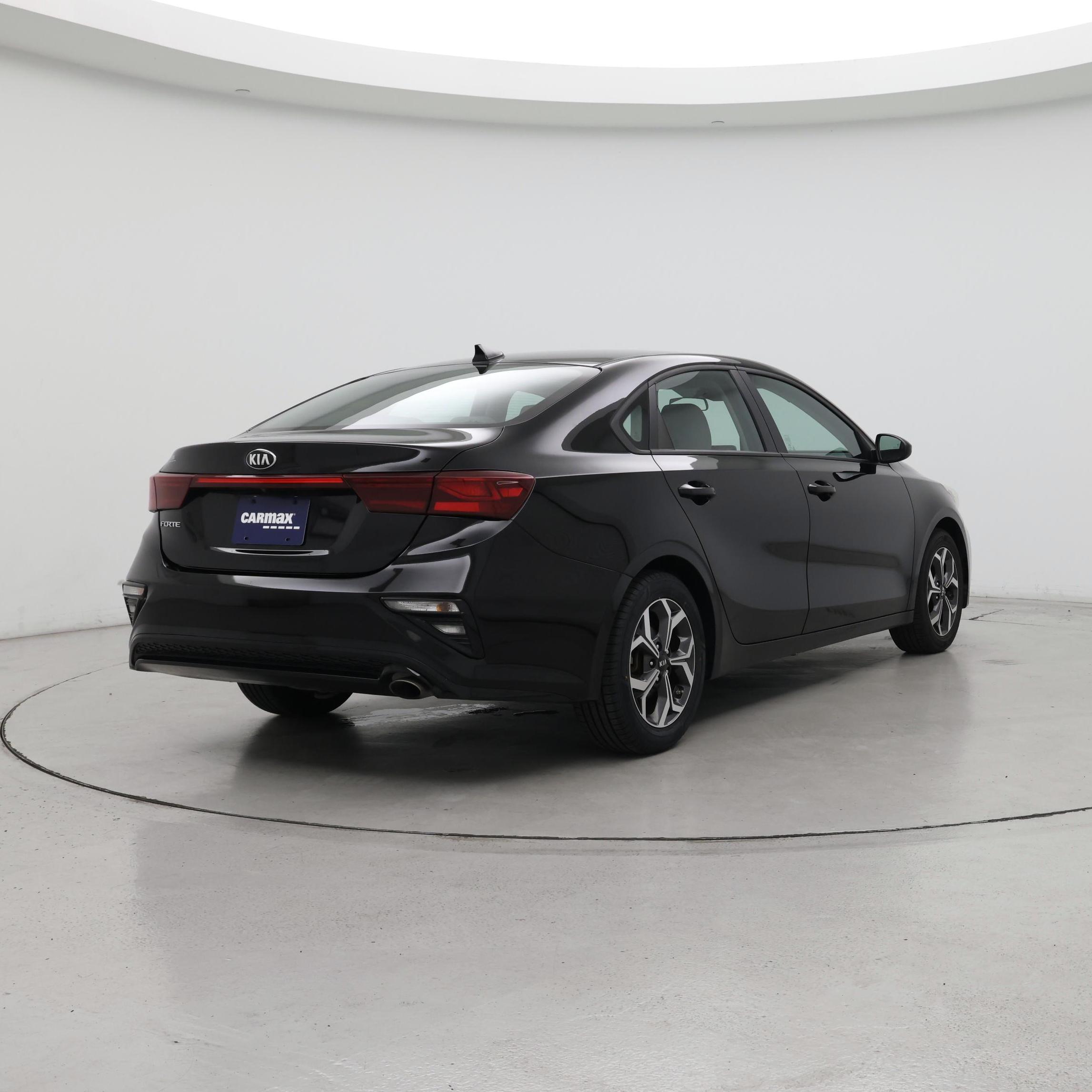 Thumbnail: 2020 Kia Forte - 8