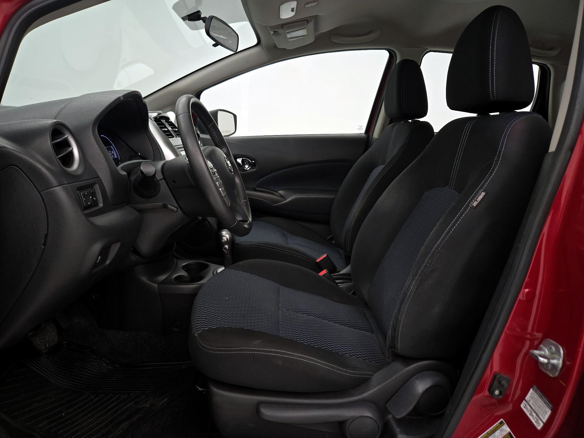 Thumbnail: 2015 Nissan Versa Note - 11
