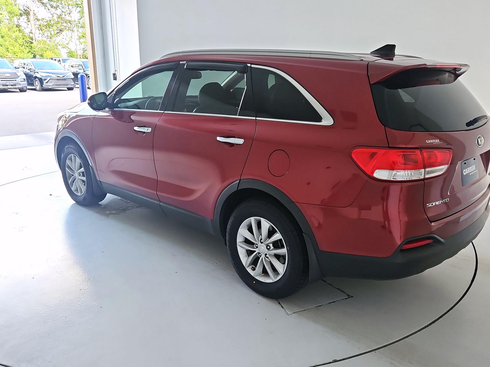 Thumbnail: 2018 Kia Sorento - 7