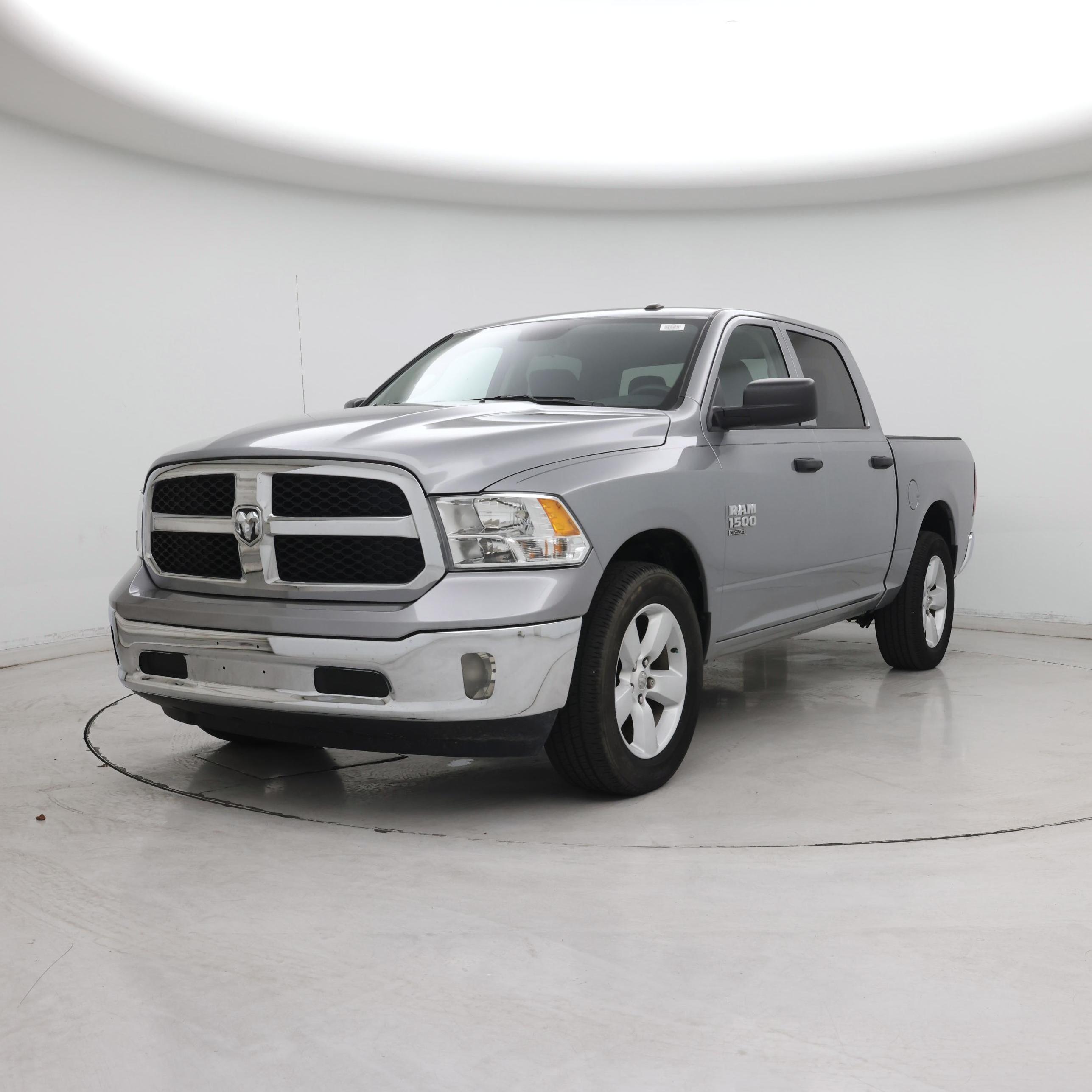 Thumbnail: 2023 RAM 1500 Classic - 4