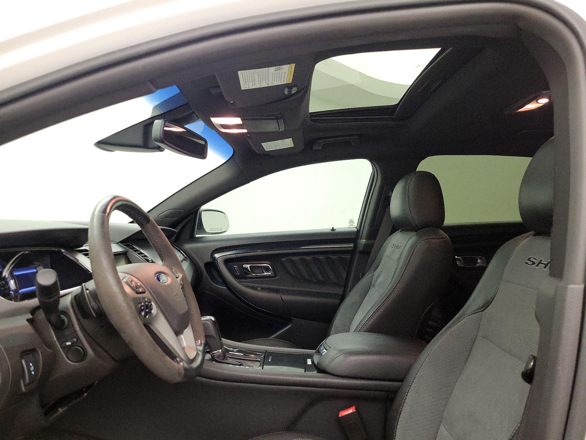 Thumbnail: 2014 Ford Taurus - 18