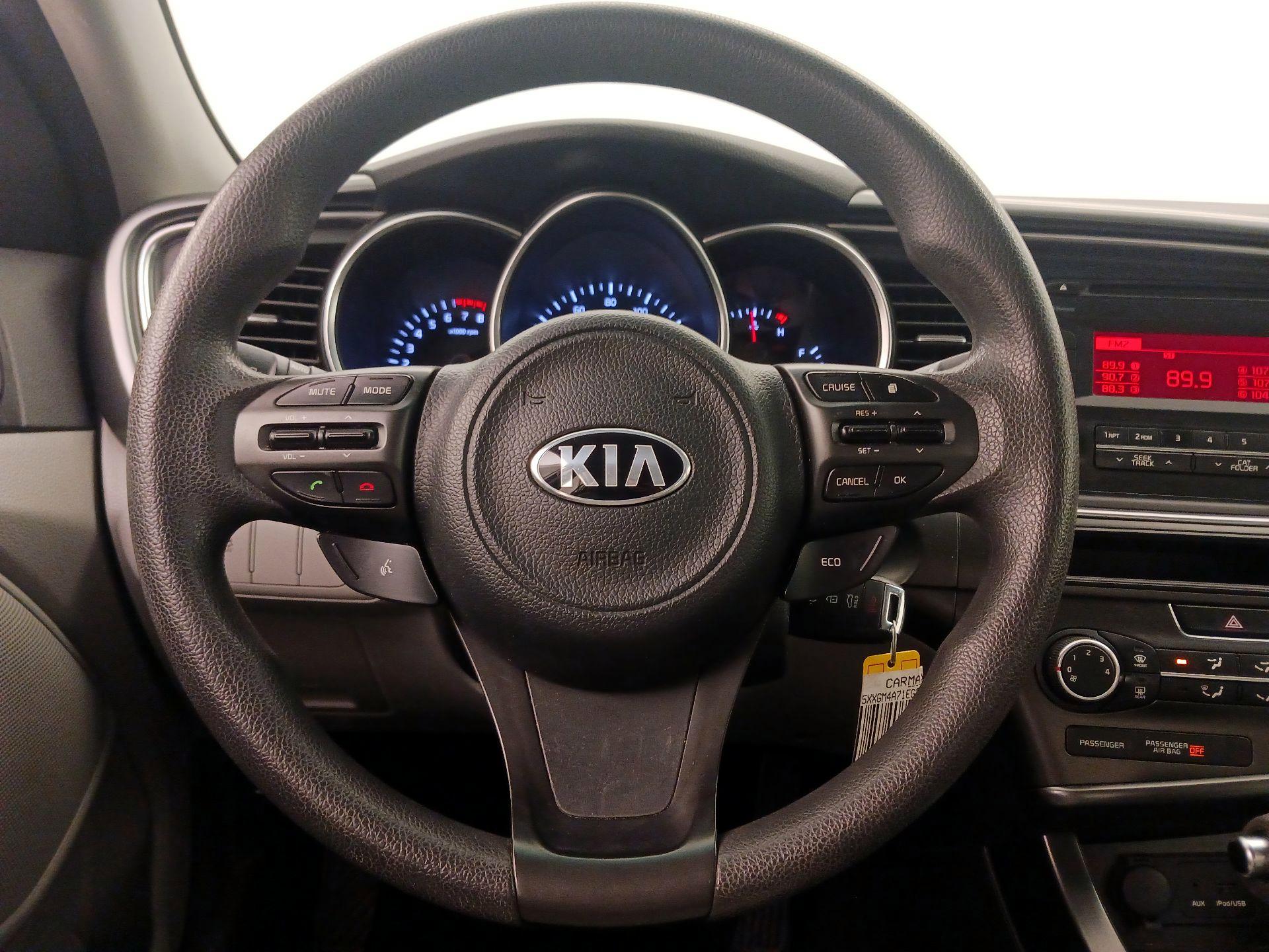 Thumbnail: 2014 Kia Optima - 10