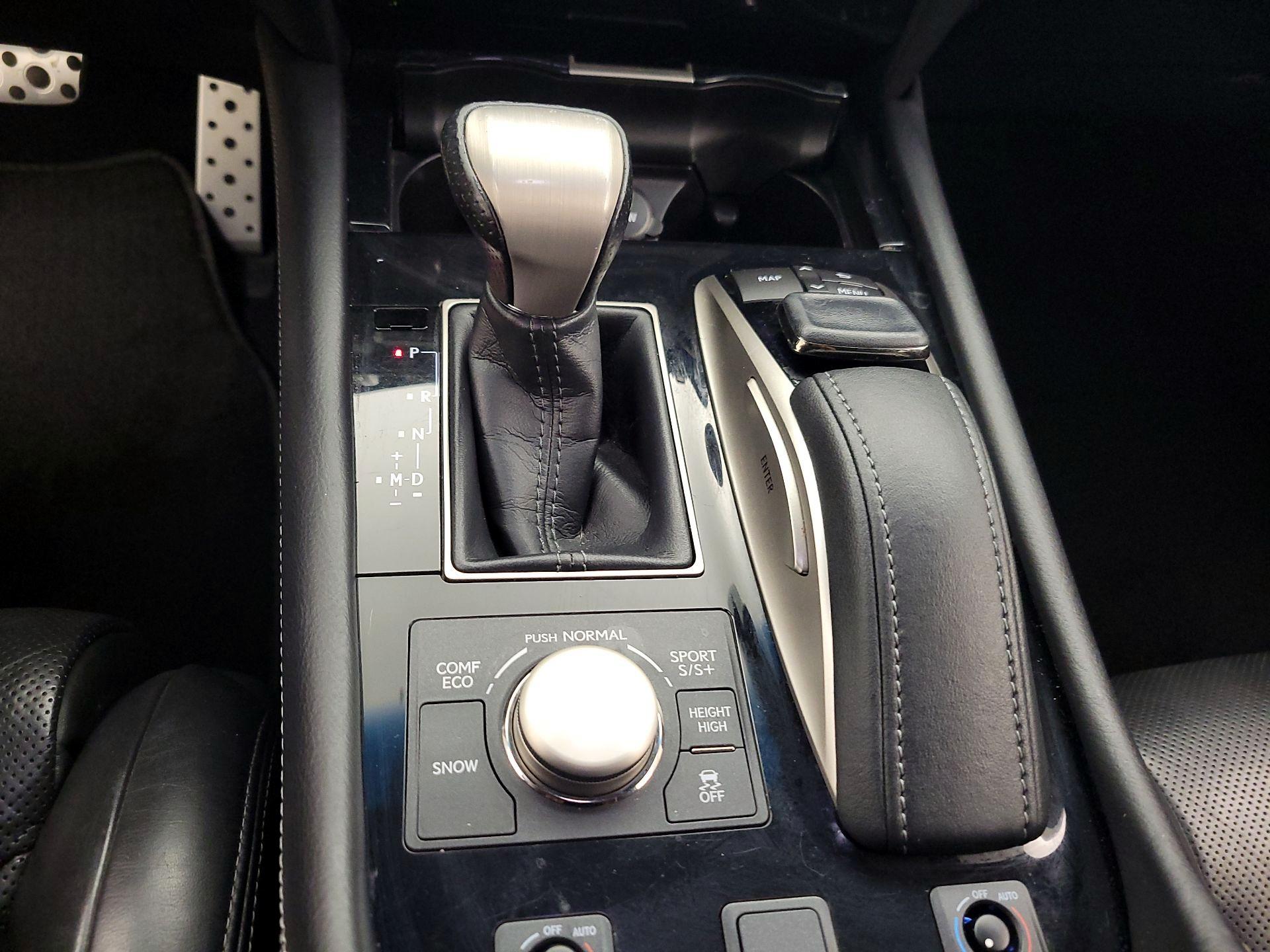 Thumbnail: 2016 Lexus LS - 18