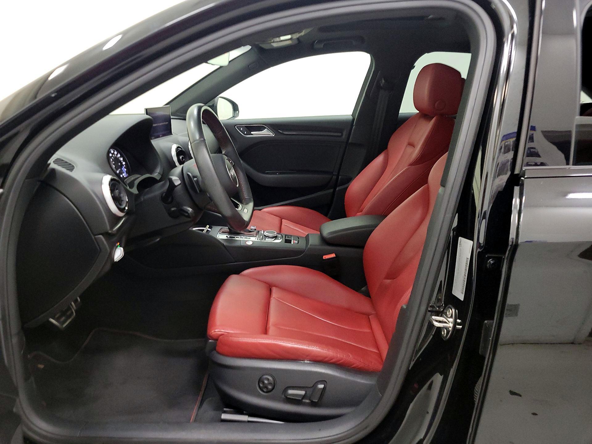 Thumbnail: 2019 Audi S3 - 11
