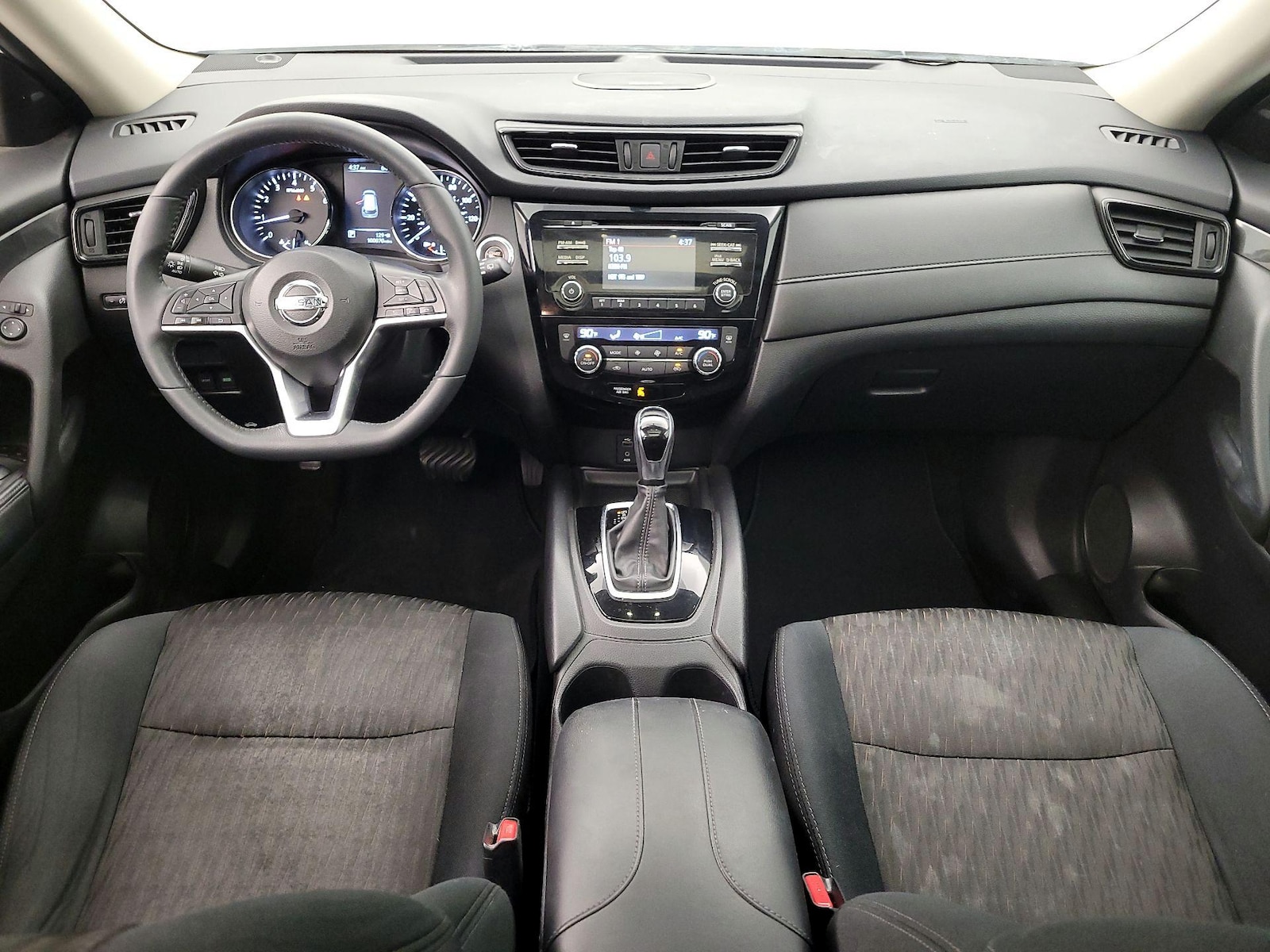 2017 Nissan Rogue SV - Photo 10