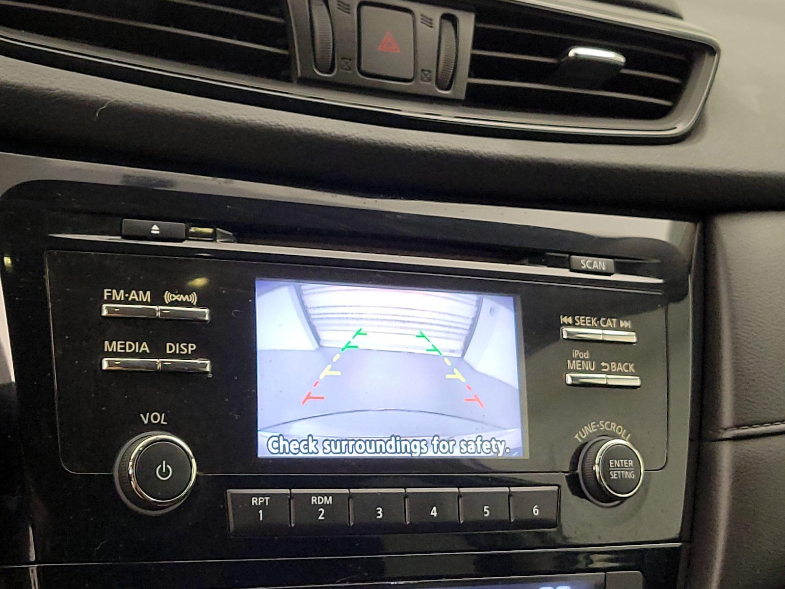 2017 Nissan Rogue SV - Photo 15