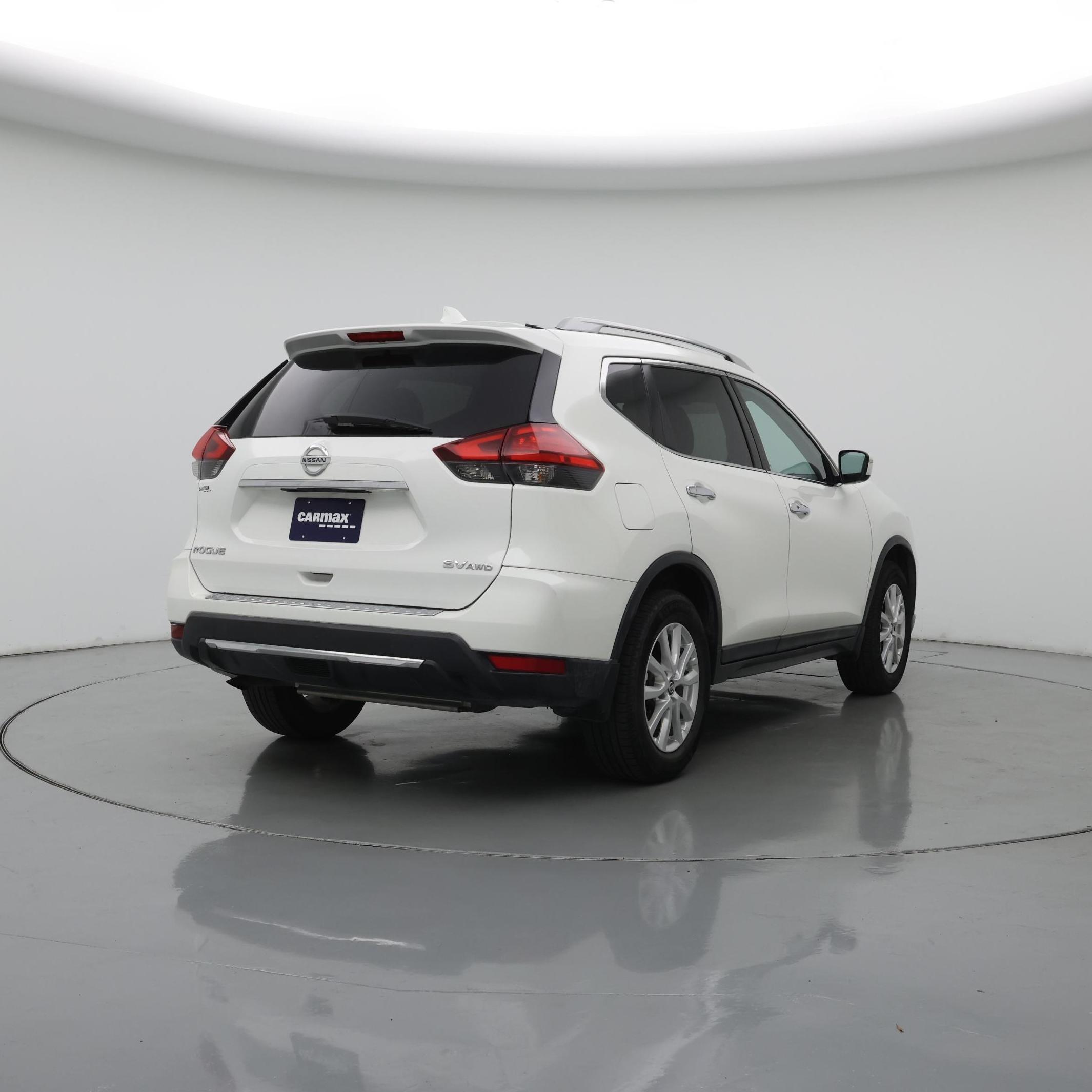 Thumbnail: 2017 Nissan Rogue - 8