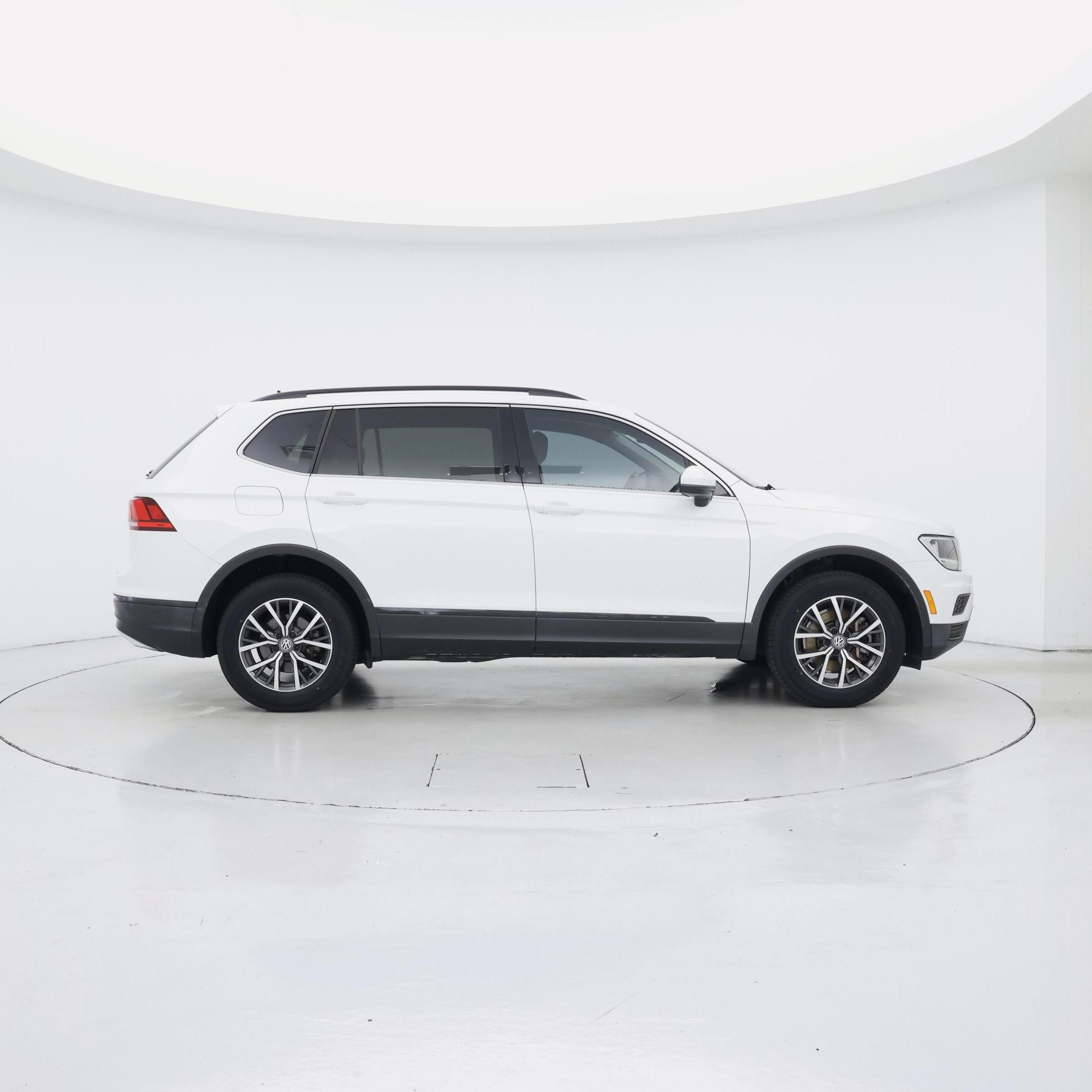 Thumbnail: 2019 Volkswagen Tiguan - 7