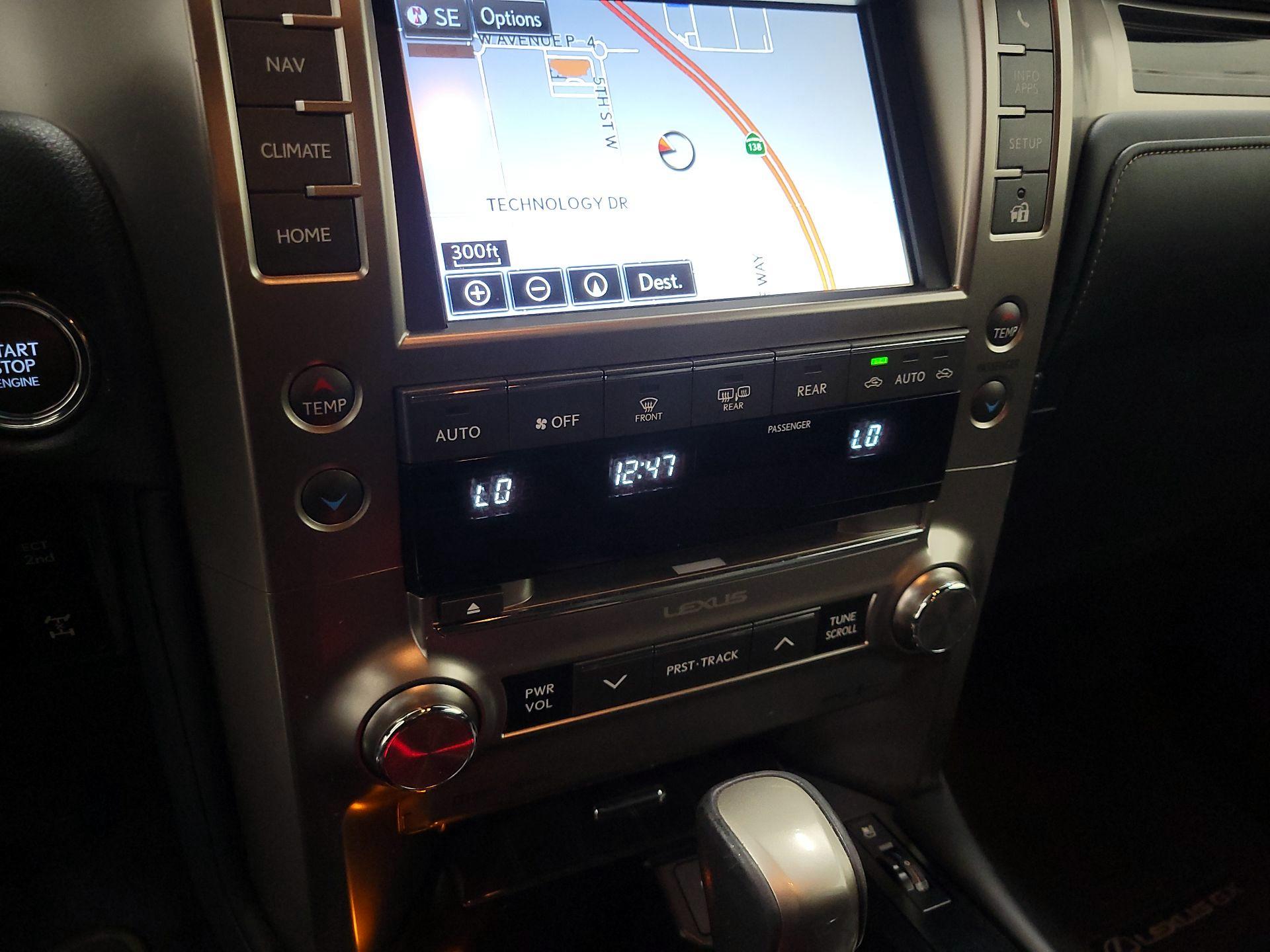 Thumbnail: 2021 Lexus GX - 17