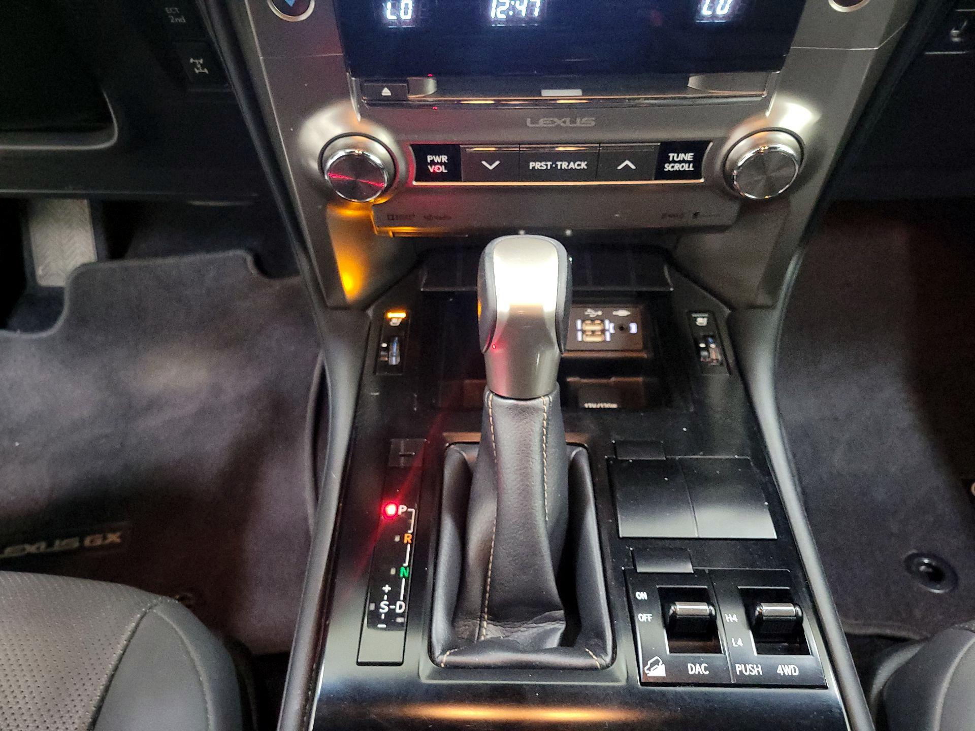 Thumbnail: 2021 Lexus GX - 18