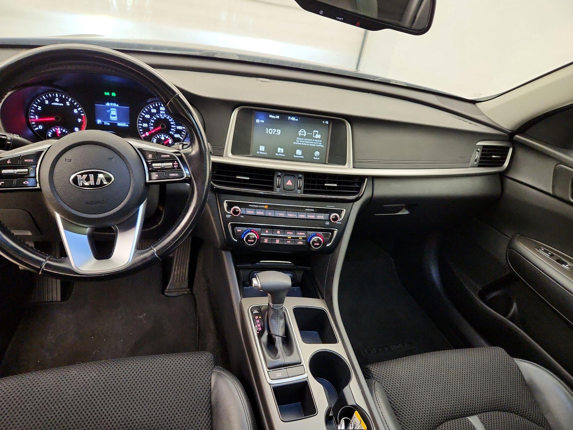 Thumbnail: 2019 Kia Optima - 9