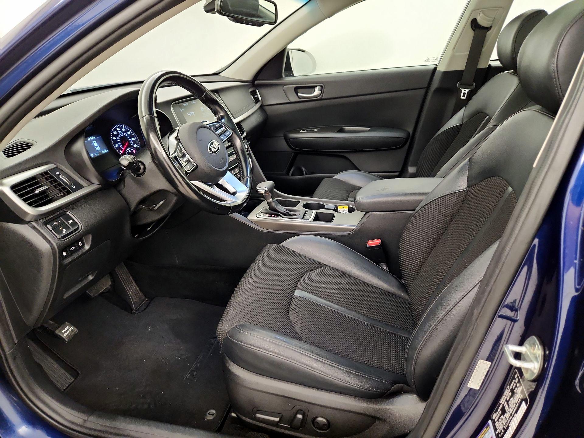Thumbnail: 2019 Kia Optima - 11