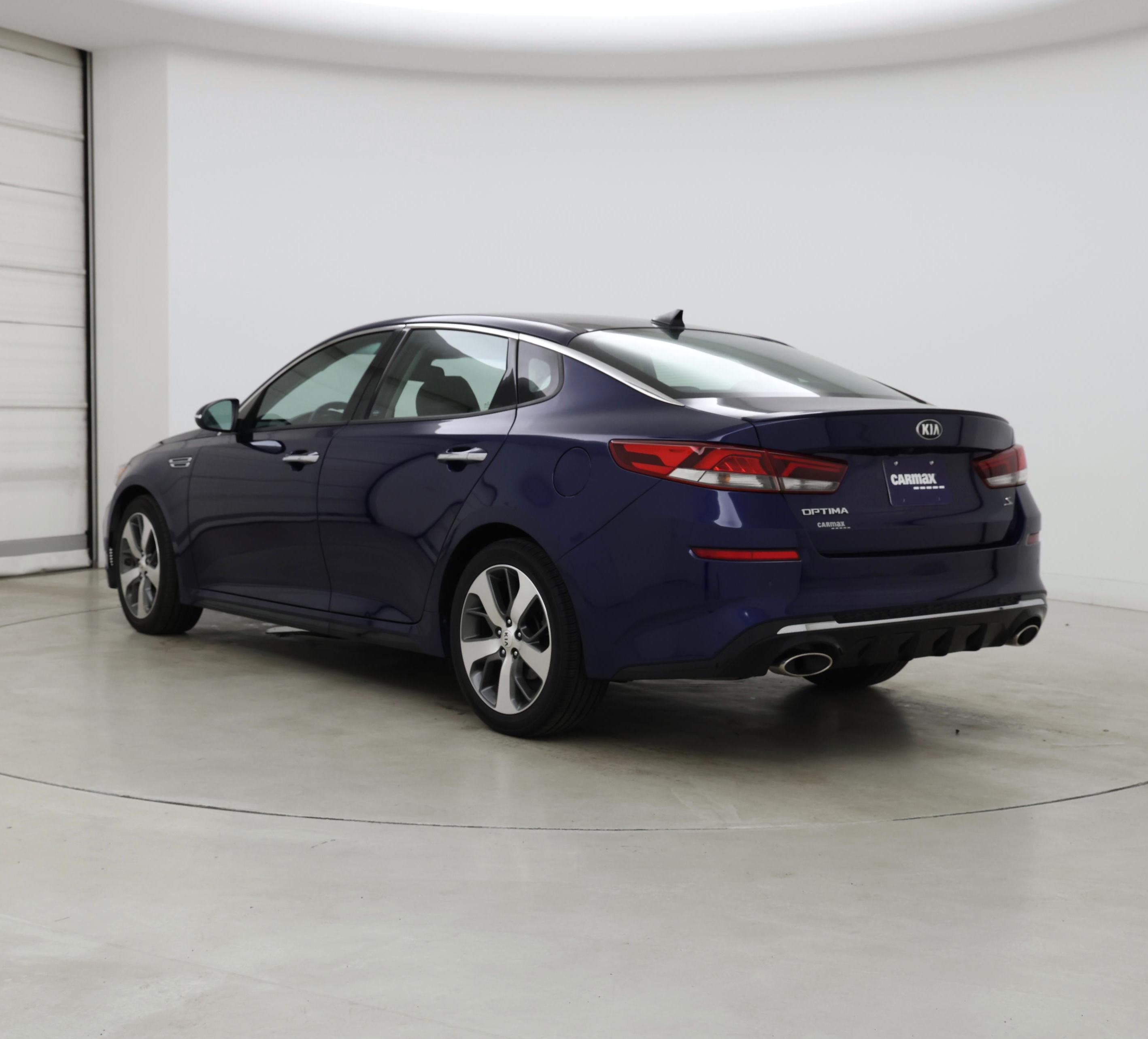 Thumbnail: 2019 Kia Optima - 2
