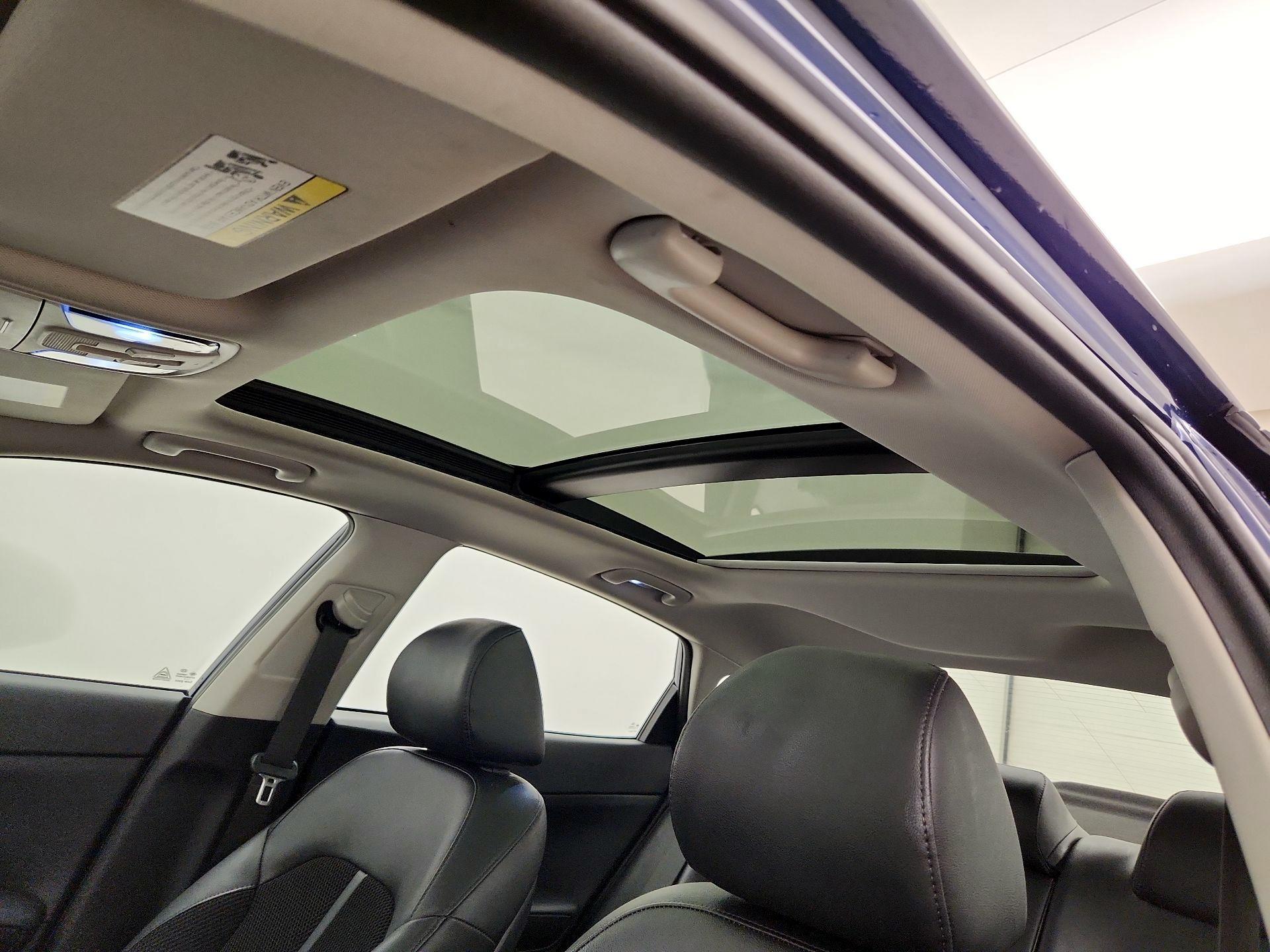 Thumbnail: 2019 Kia Optima - 19