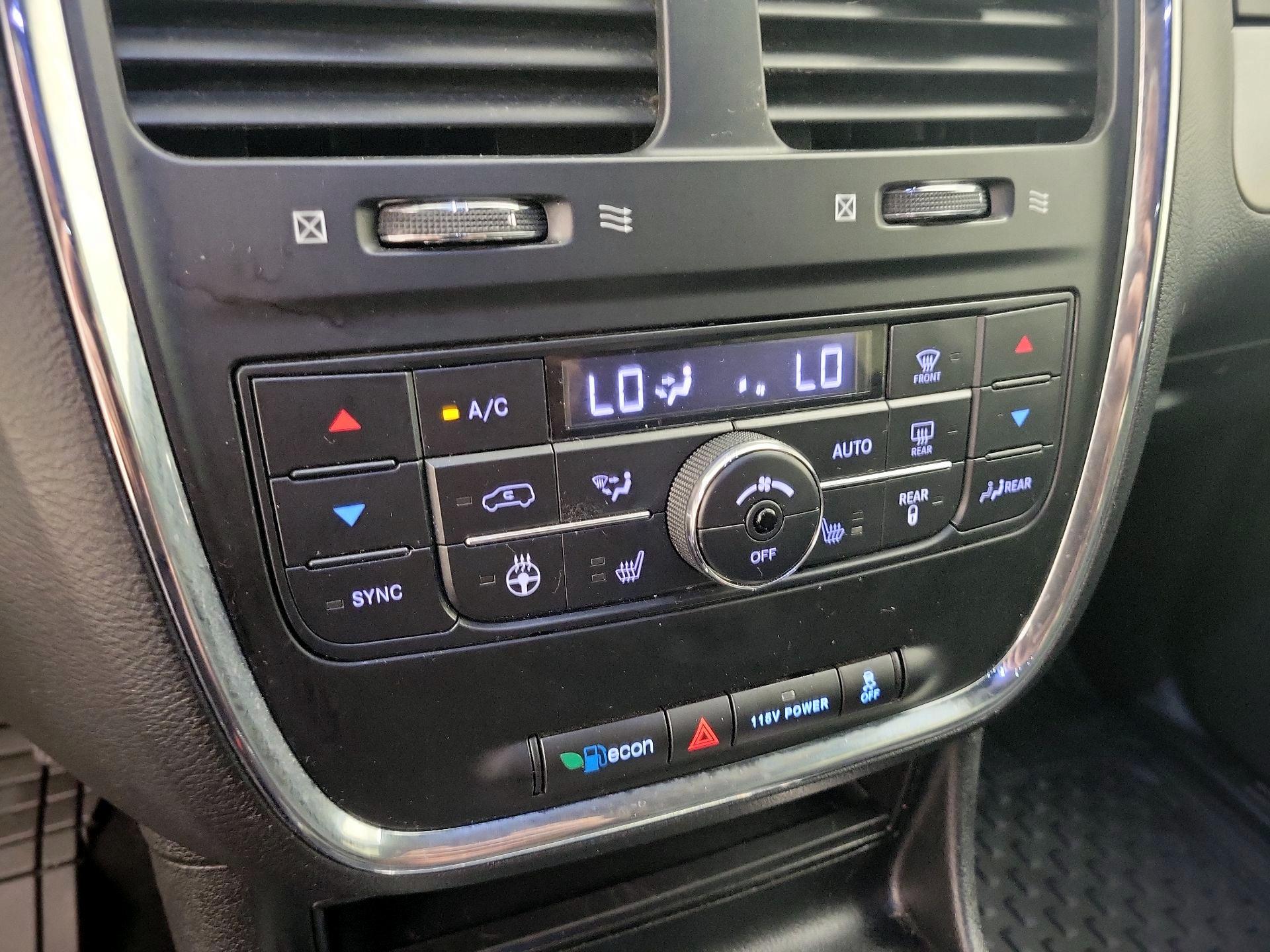 Thumbnail: 2019 Dodge Grand Caravan - 16