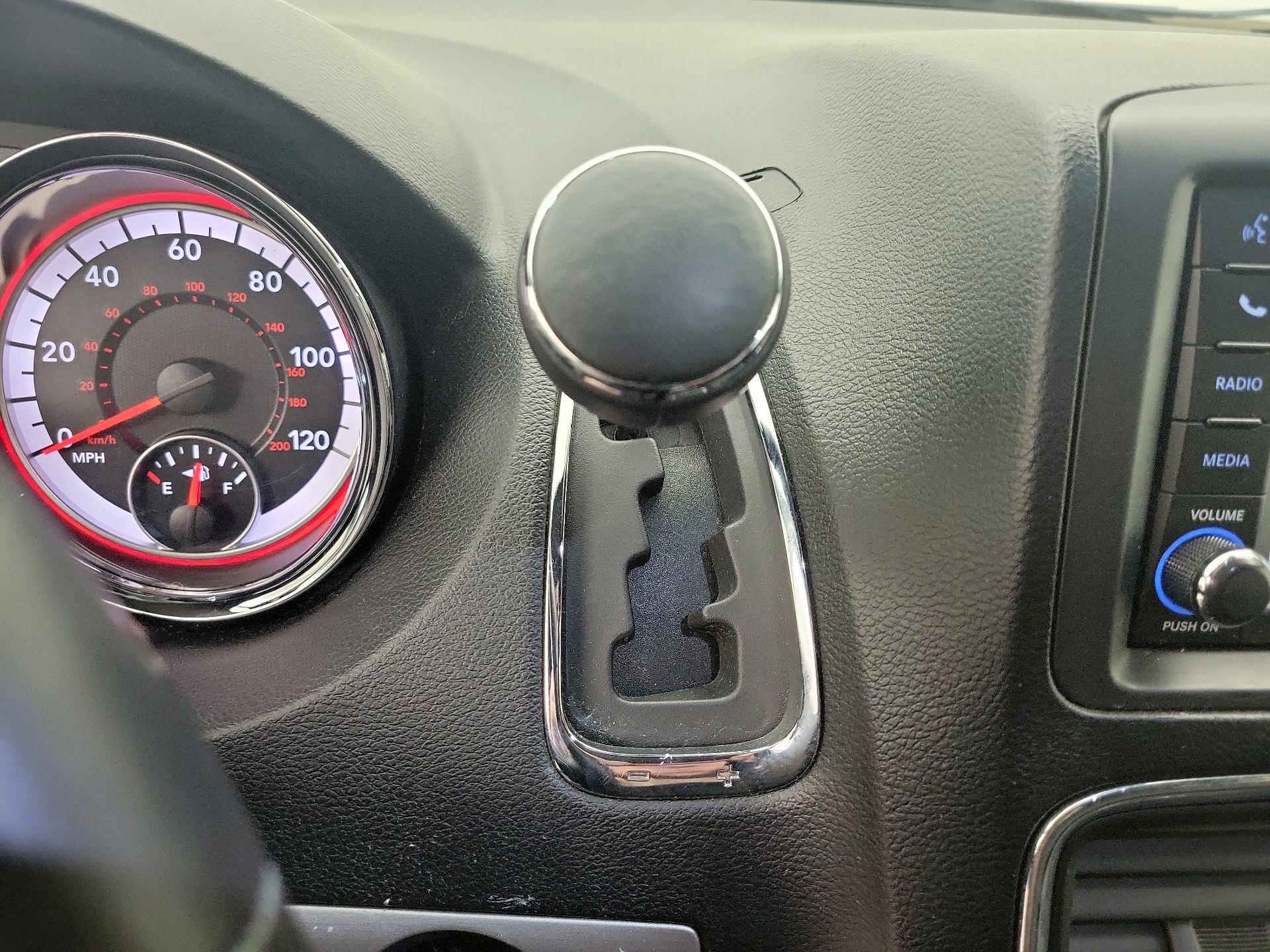 Thumbnail: 2019 Dodge Grand Caravan - 17