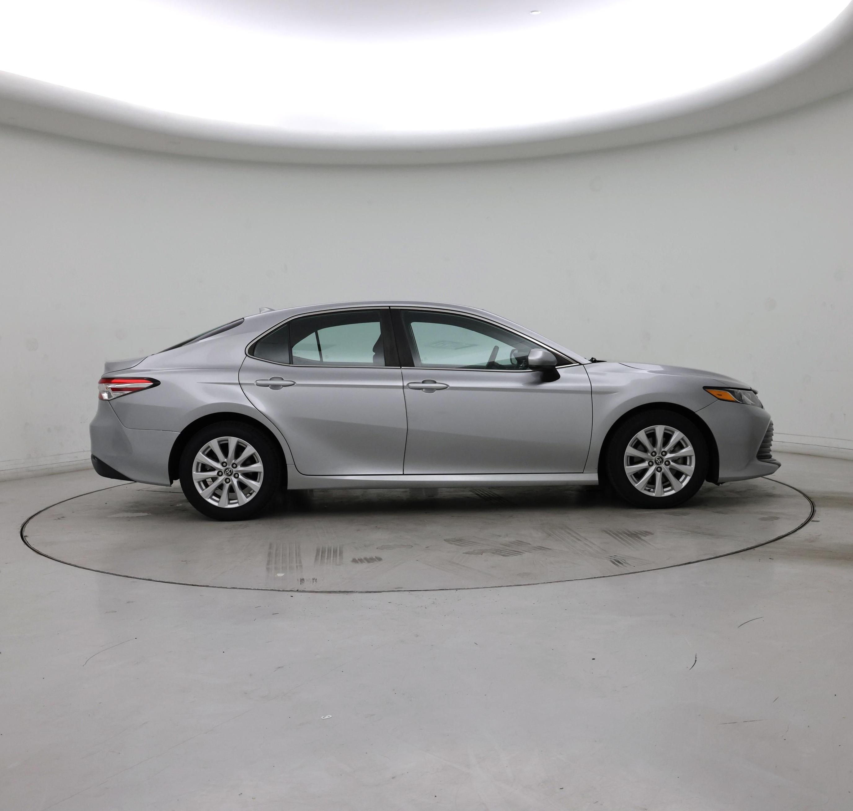 Thumbnail: 2020 Toyota Camry - 7