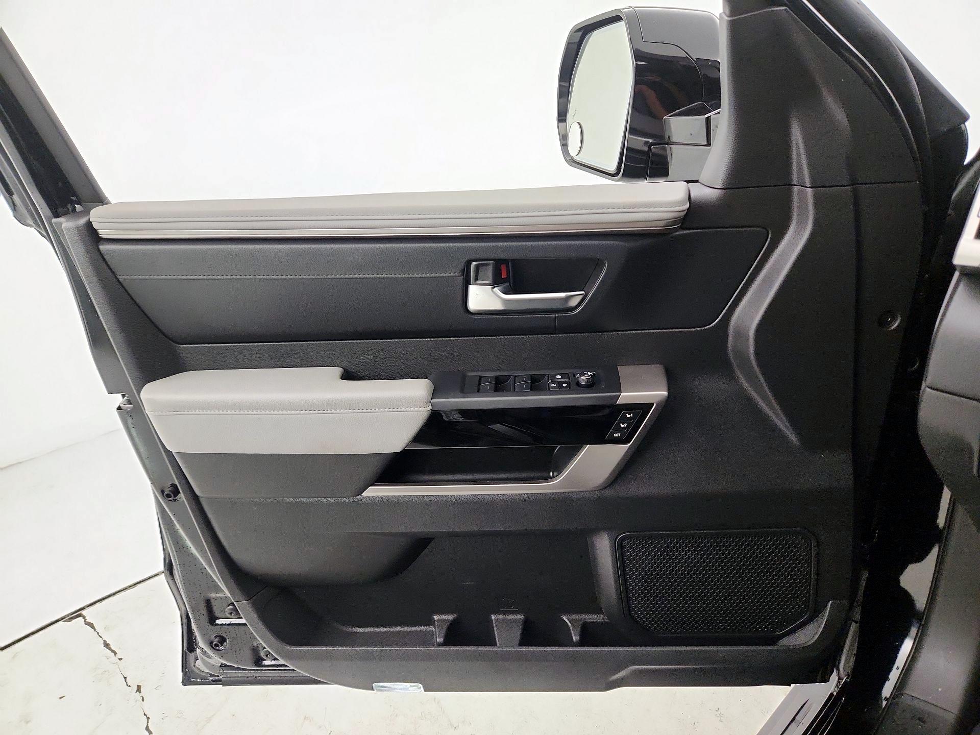 Thumbnail: 2024 Toyota Sequoia - 12