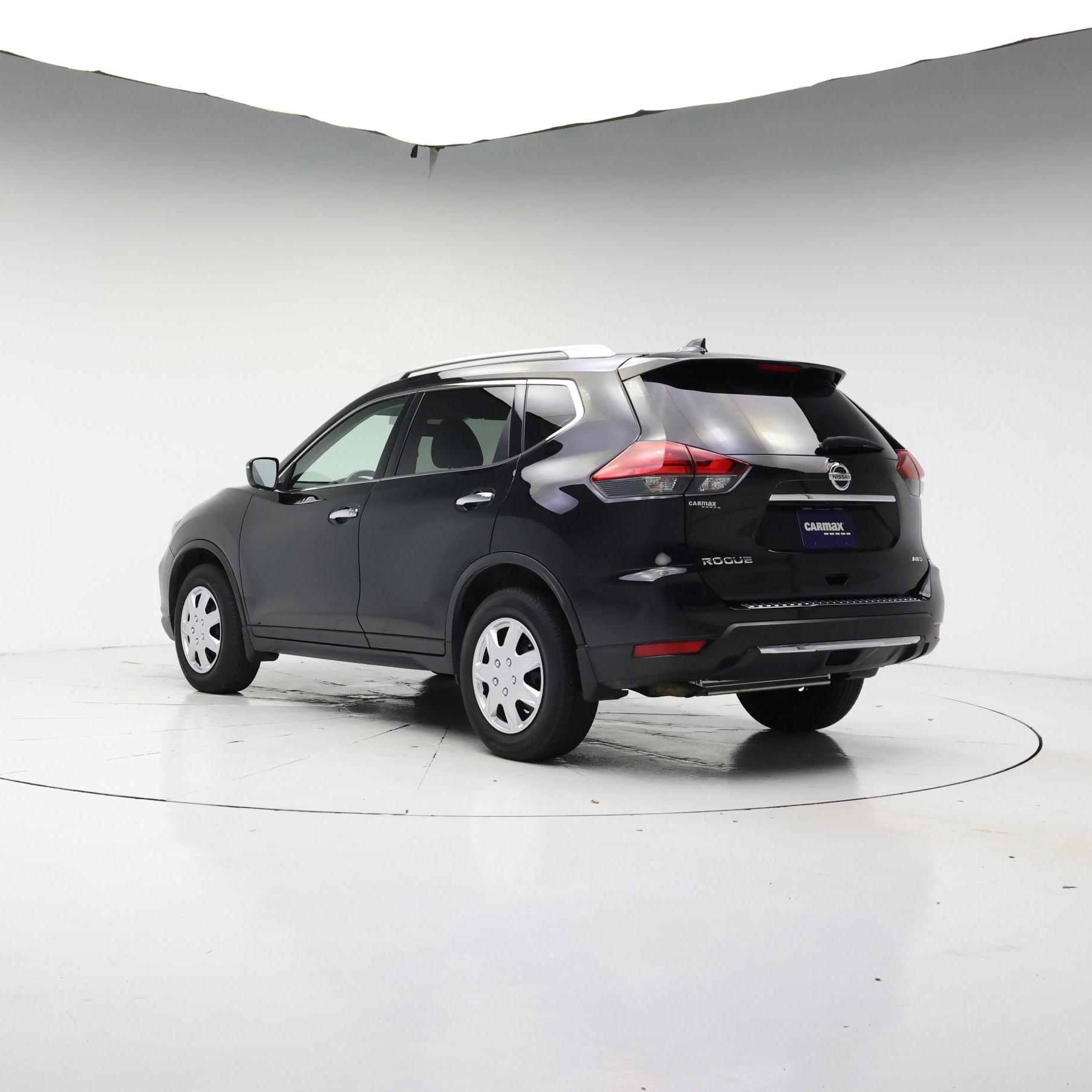 Thumbnail: 2017 Nissan Rogue - 2