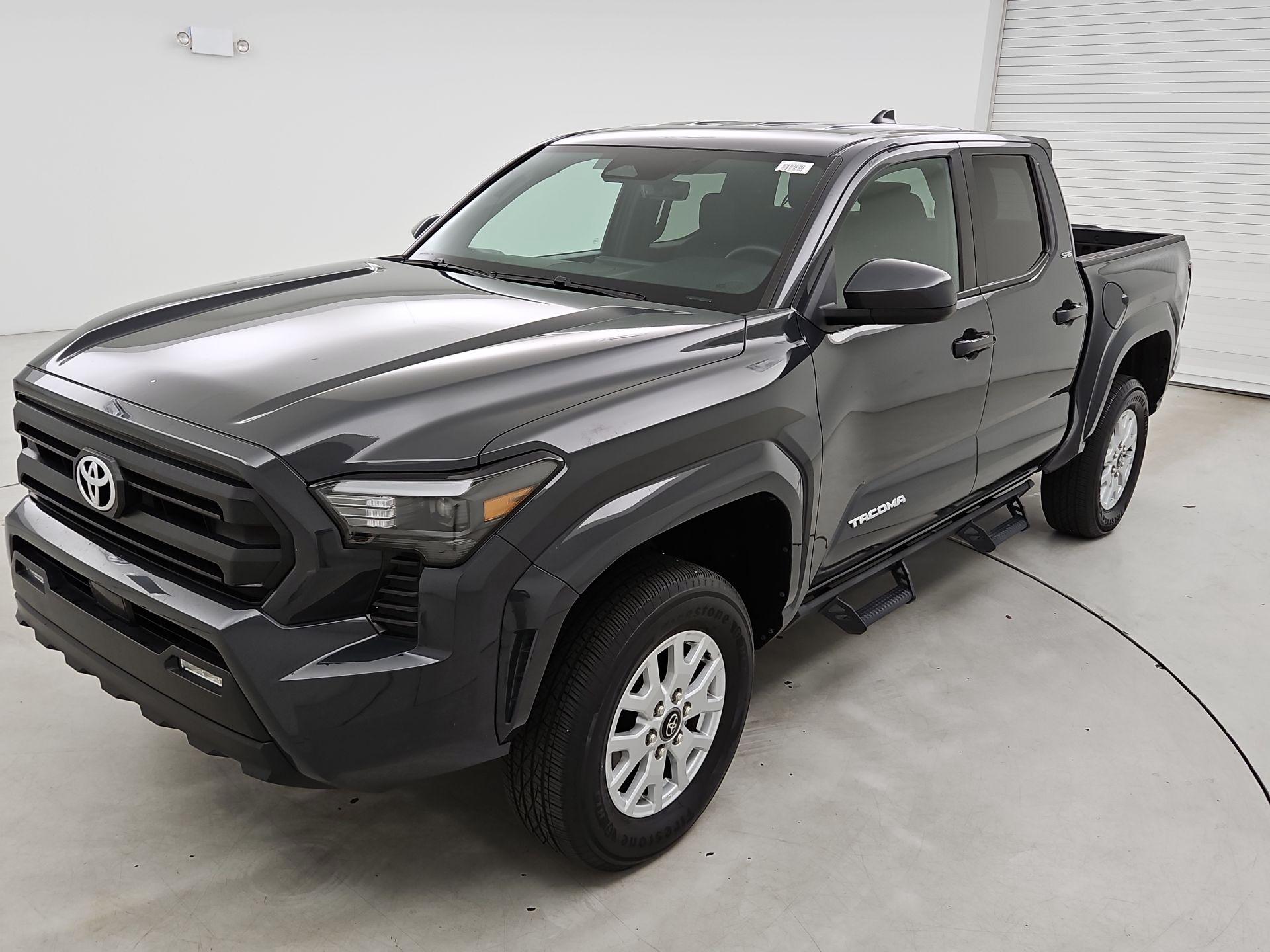 Thumbnail: 2024 Toyota Tacoma - 3