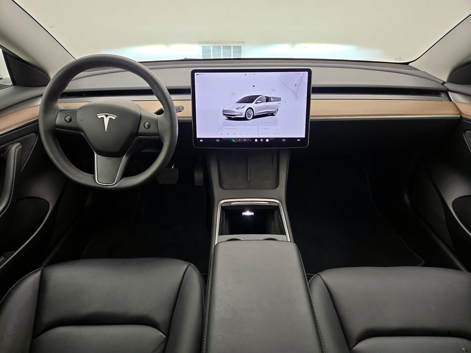 Thumbnail: 2022 Tesla Model 3 - 9