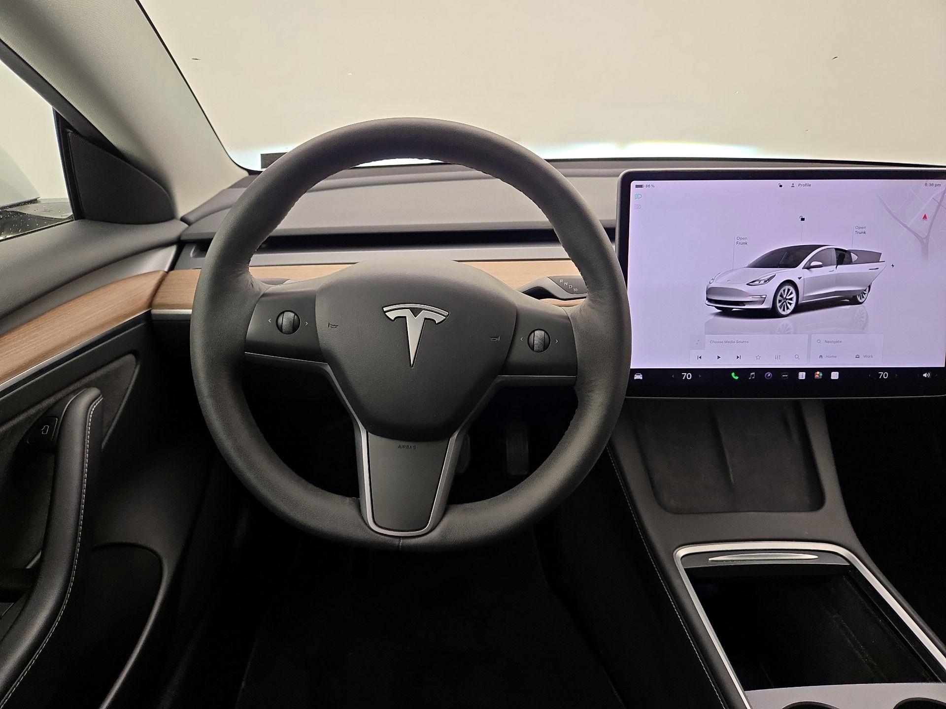Thumbnail: 2022 Tesla Model 3 - 10
