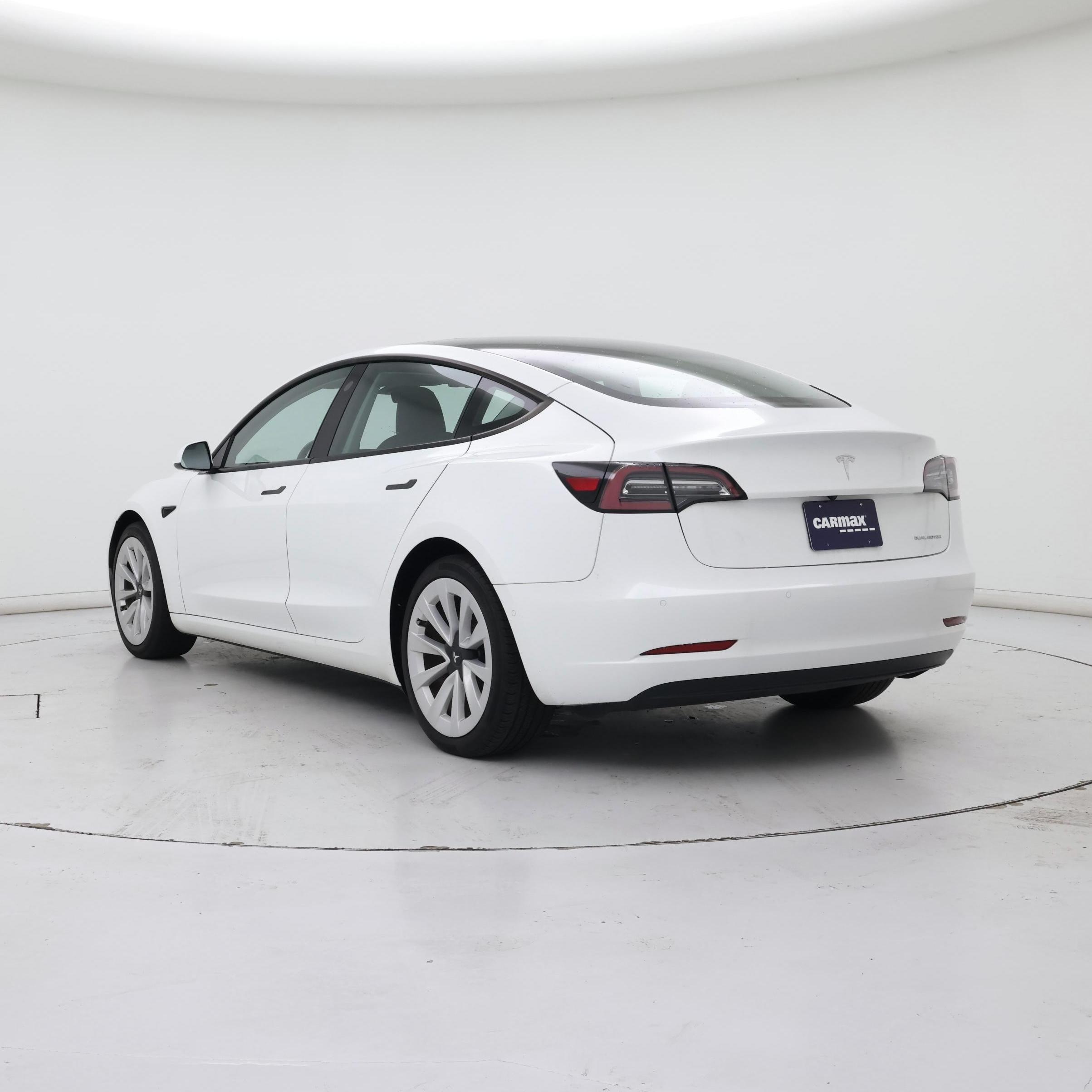 Thumbnail: 2022 Tesla Model 3 - 2