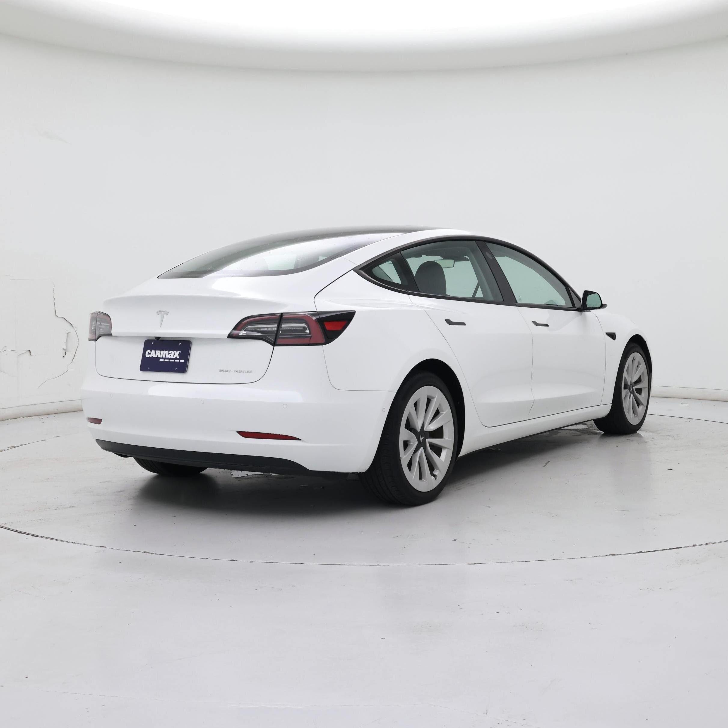 Thumbnail: 2022 Tesla Model 3 - 8
