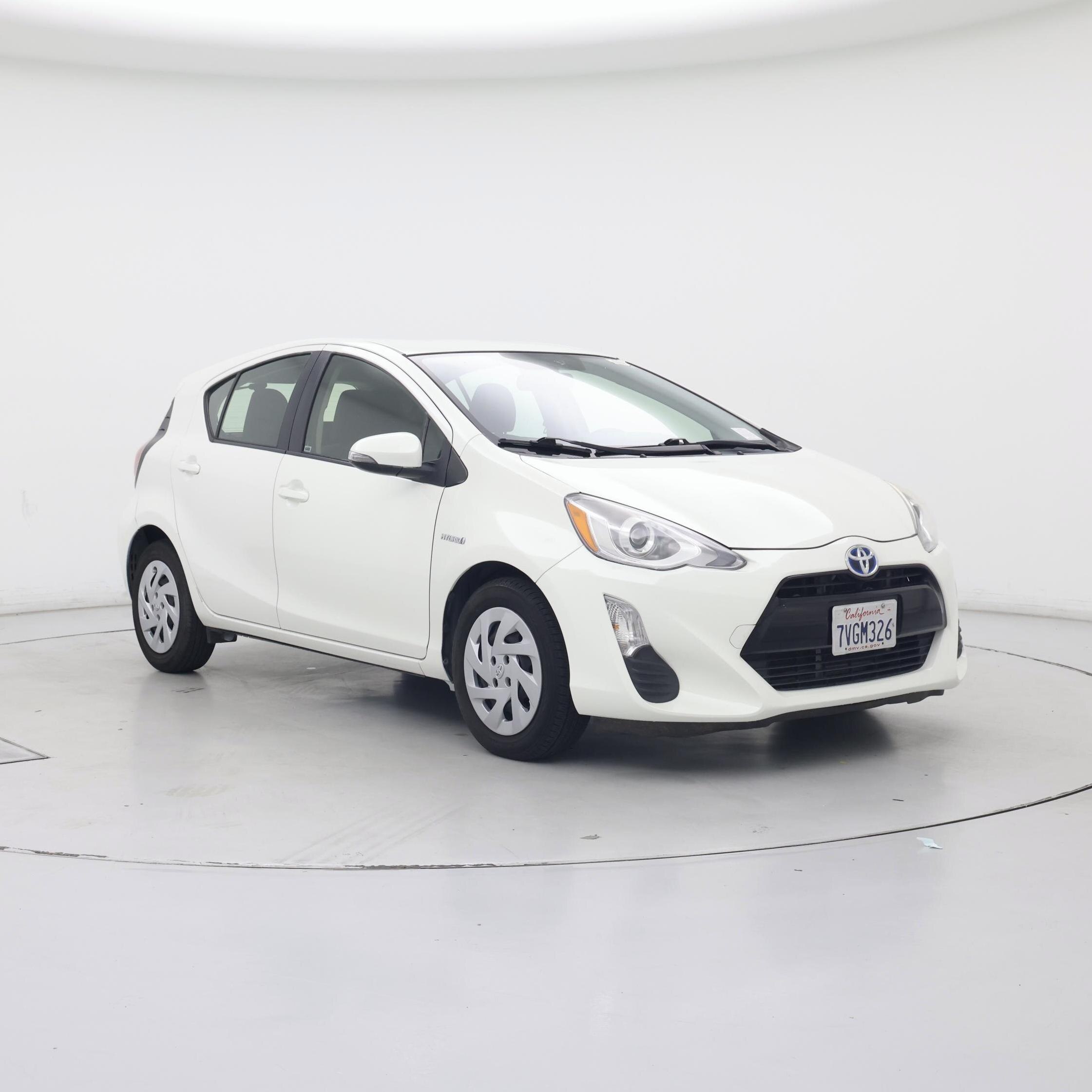 White 2016 Toyota Prius c Hatchback Front-Wheel Drive Automatic