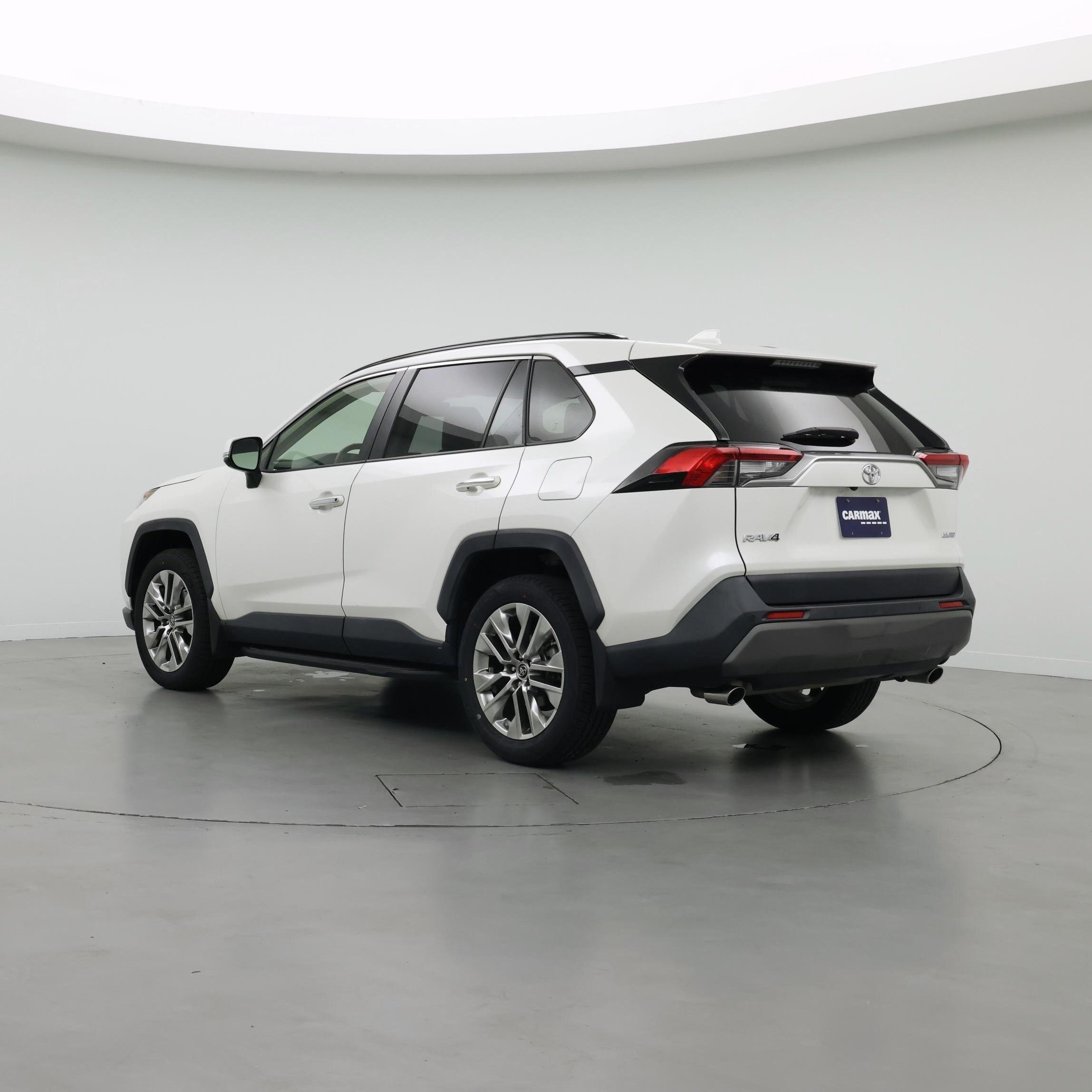 Thumbnail: 2019 Toyota RAV4 - 2