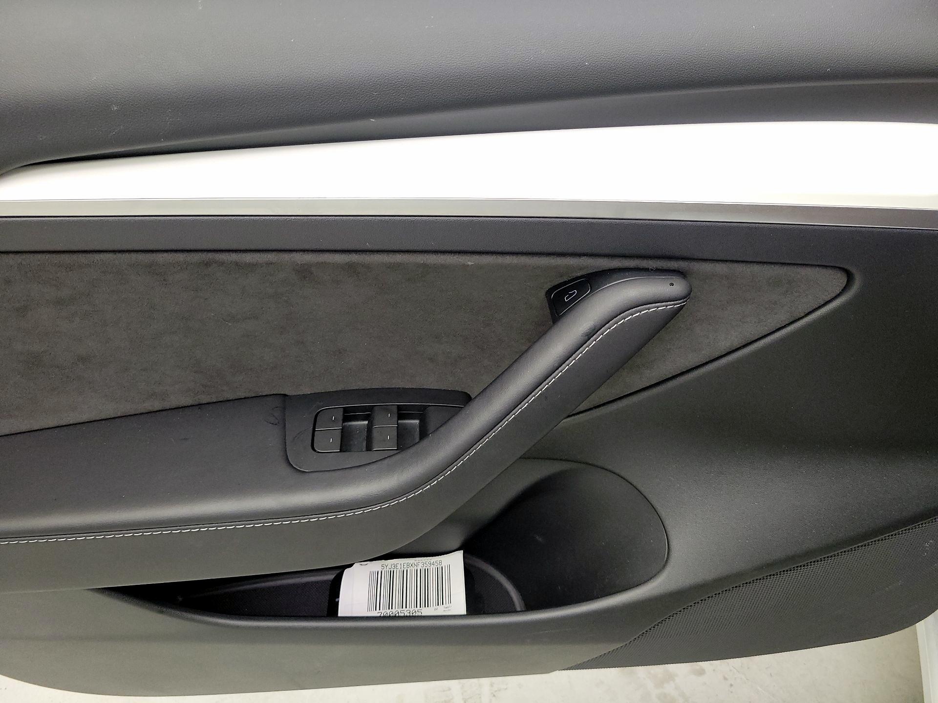 Thumbnail: 2022 Tesla Model 3 - 12