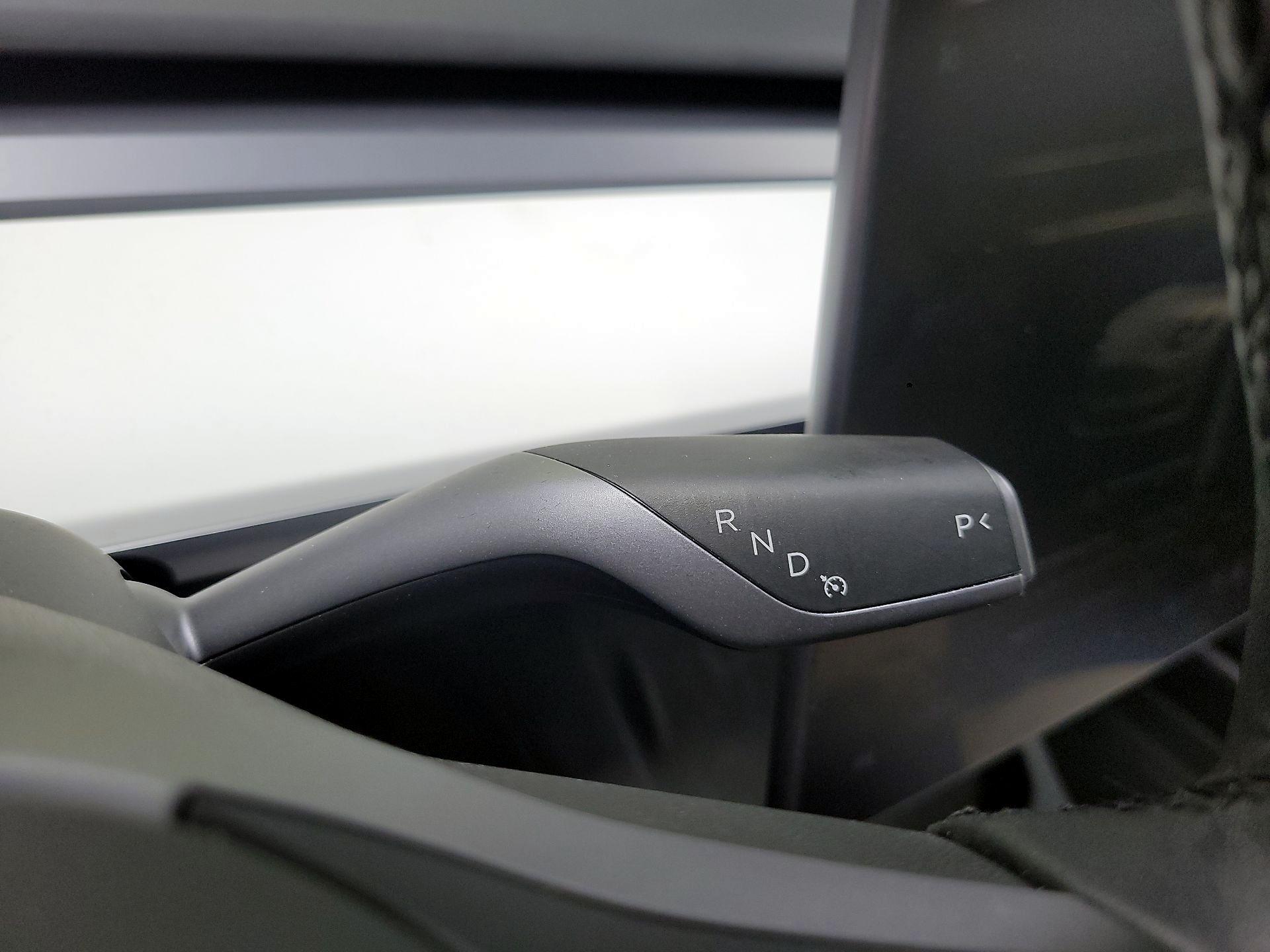 Thumbnail: 2022 Tesla Model 3 - 17