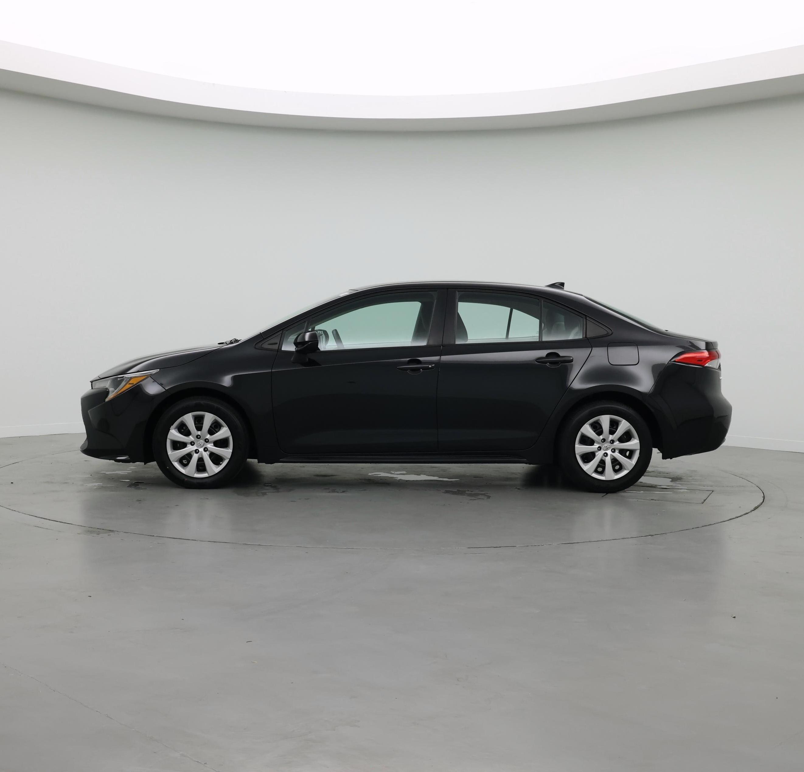 Thumbnail: 2021 Toyota Corolla - 3