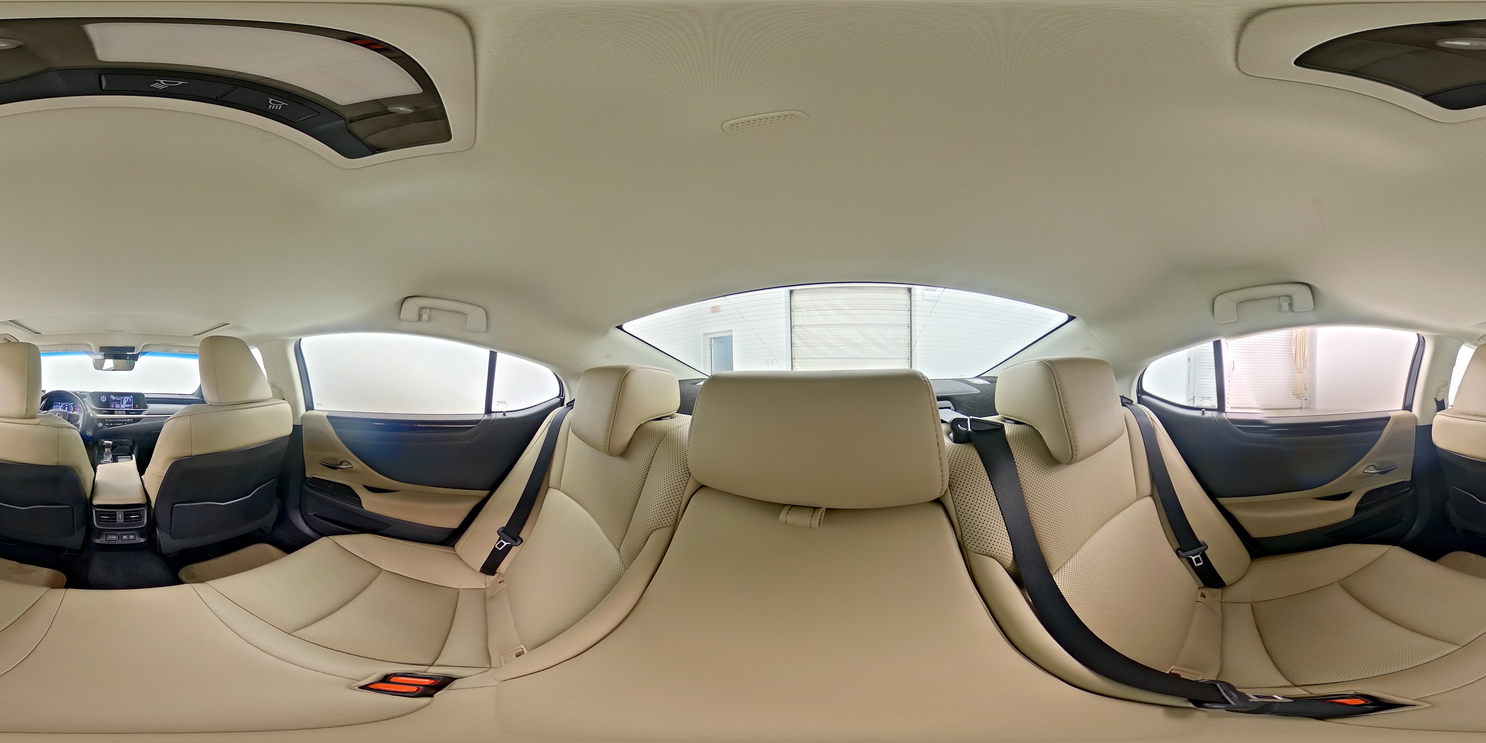 2021 Lexus ES 250 - Photo 25