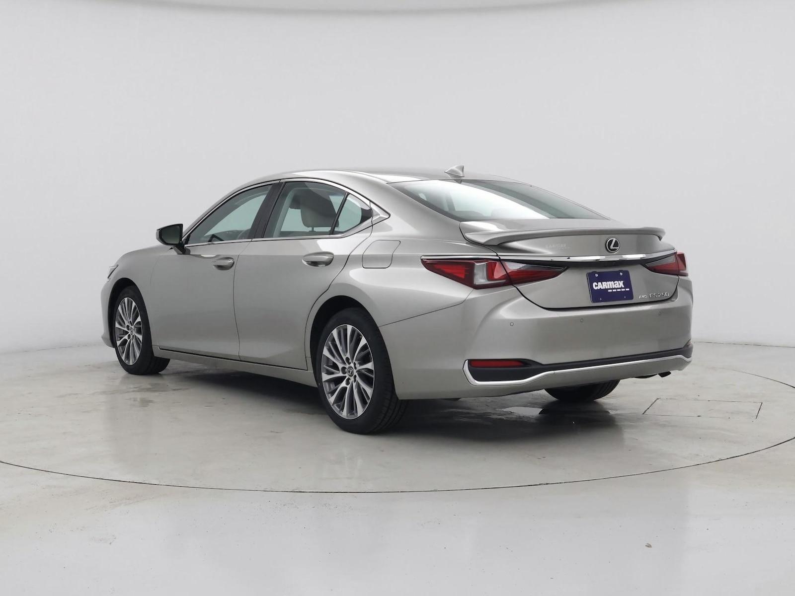 2021 Lexus ES 250 - Photo 3