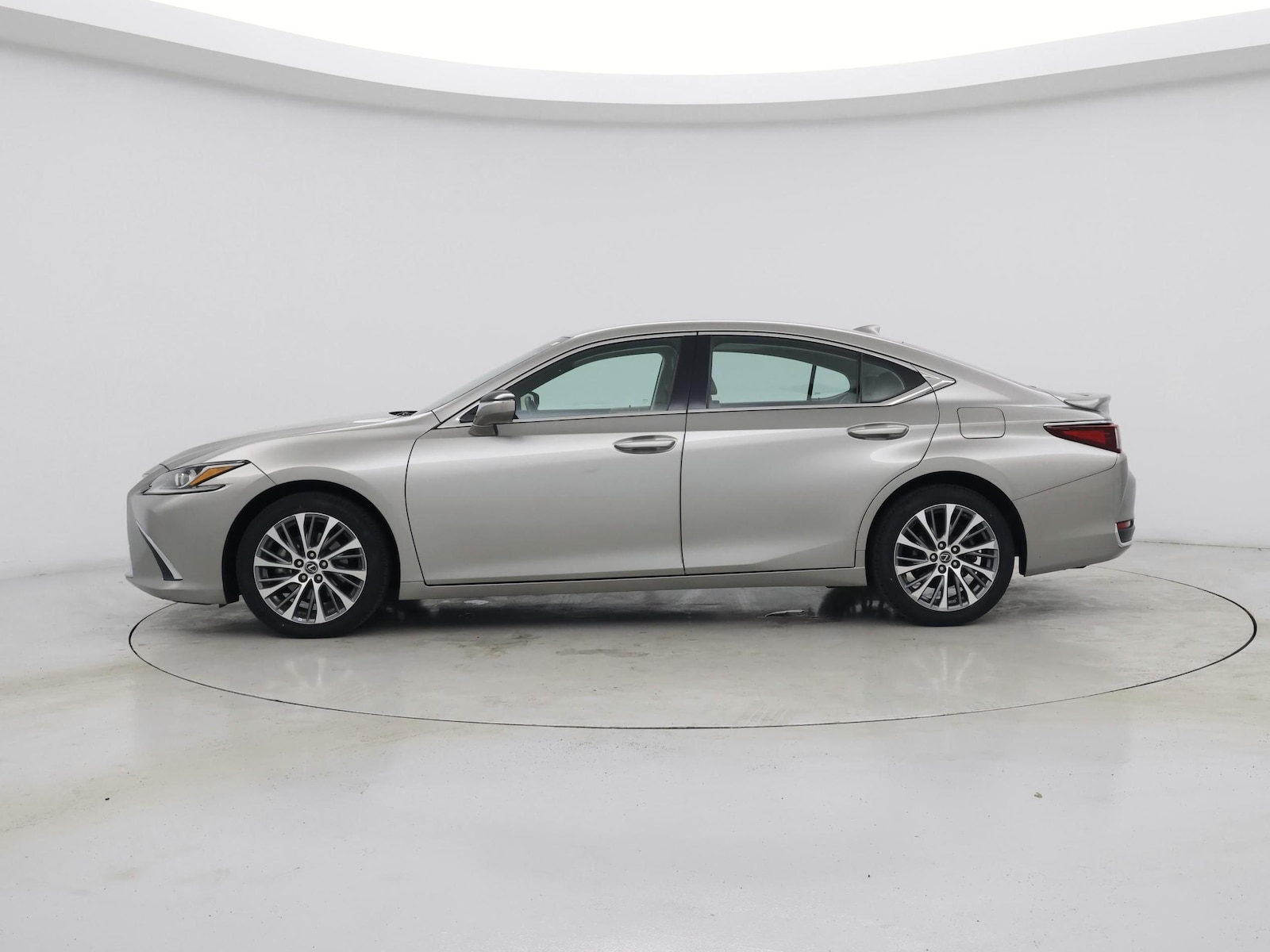 2021 Lexus ES 250 - Photo 4