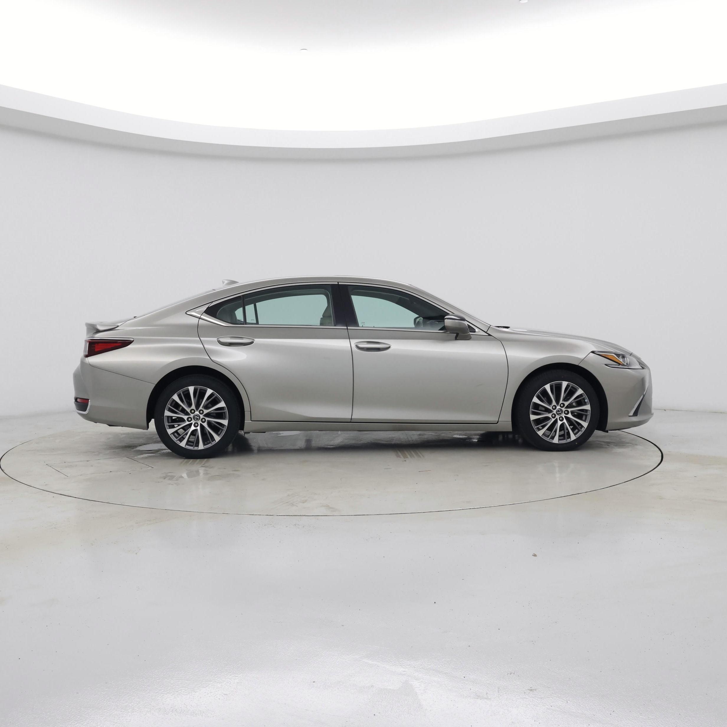 Thumbnail: 2021 Lexus ES - 7