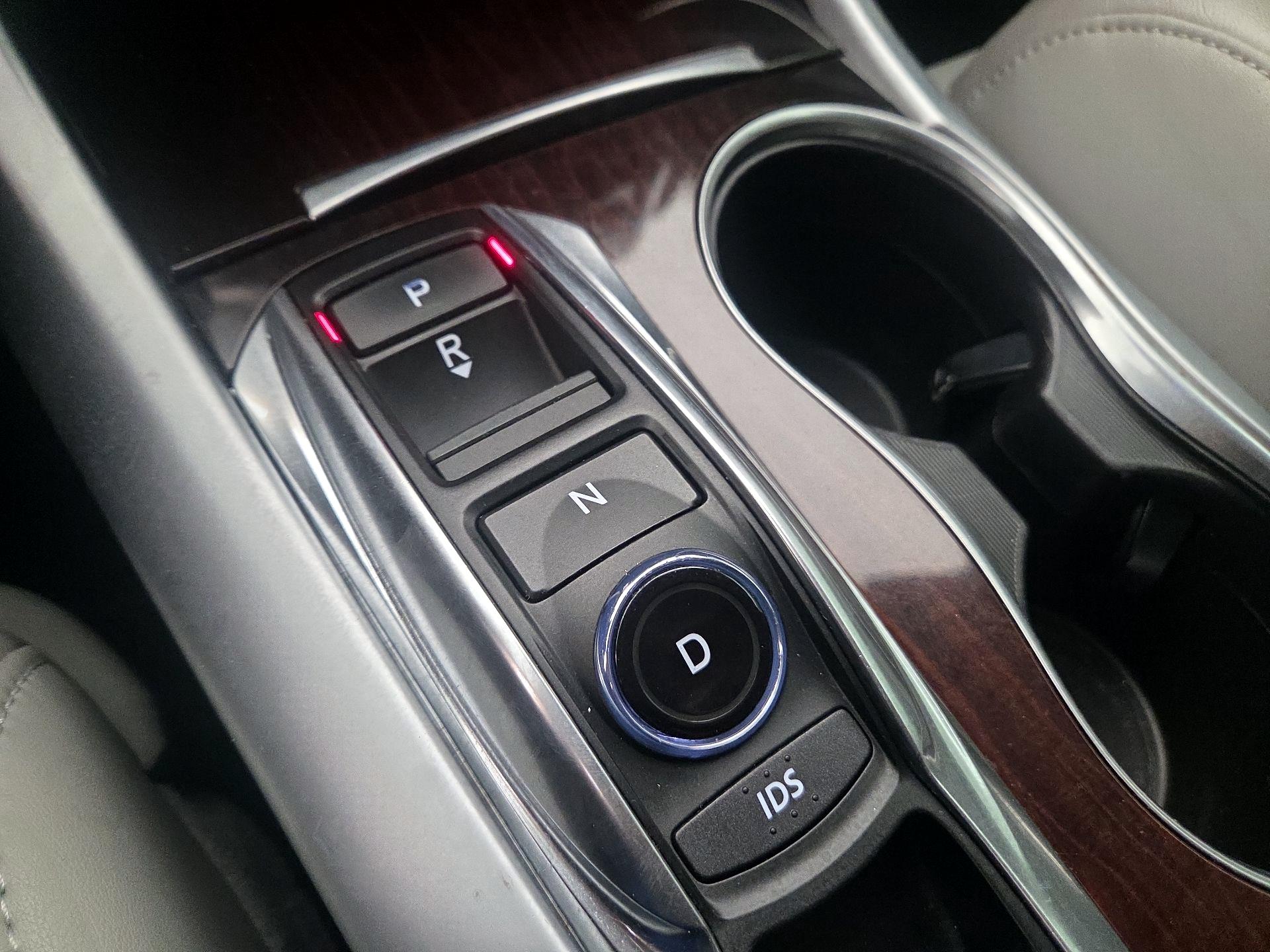 Thumbnail: 2015 Acura TLX - 18