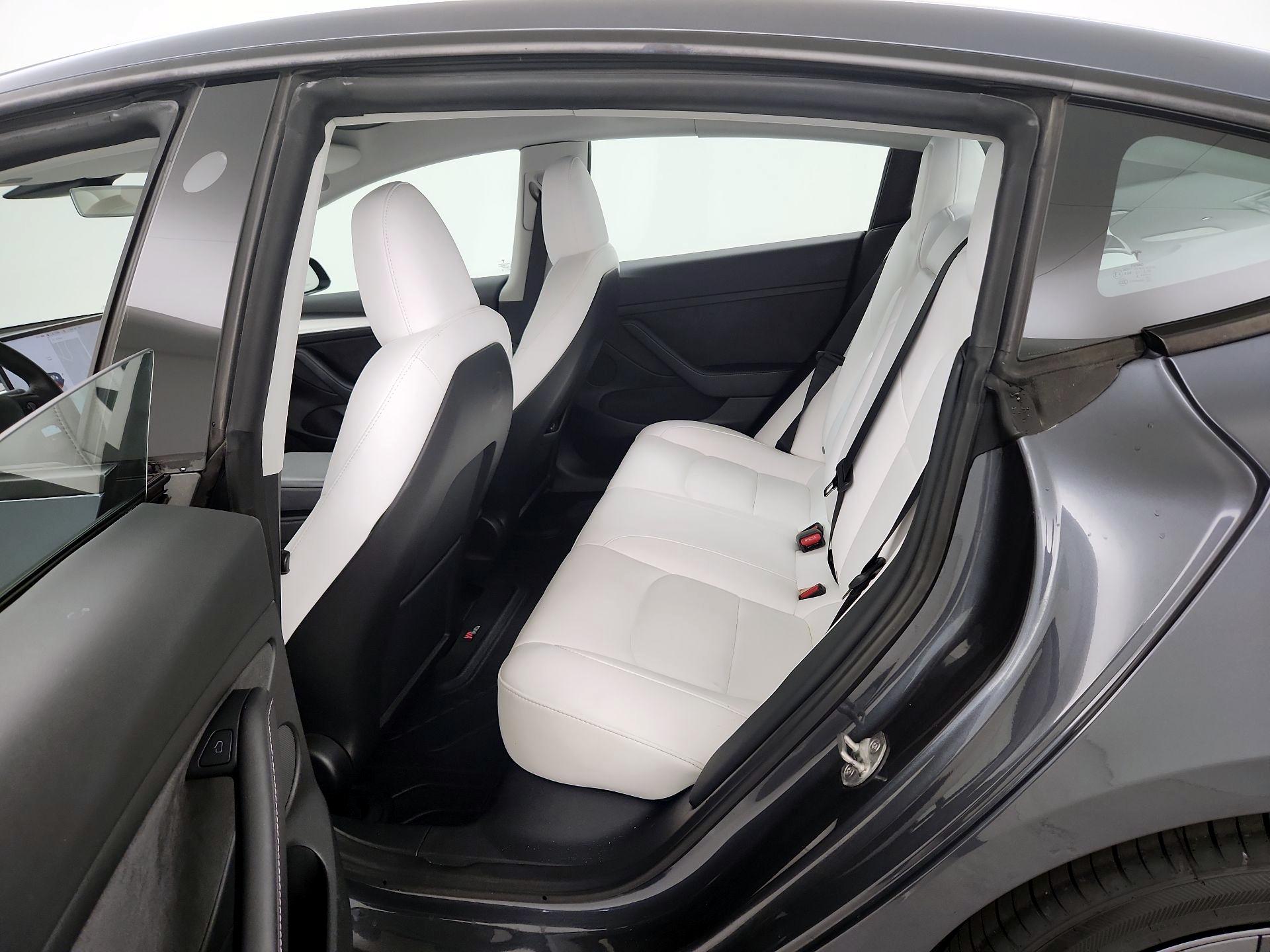 Thumbnail: 2023 Tesla Model 3 - 20